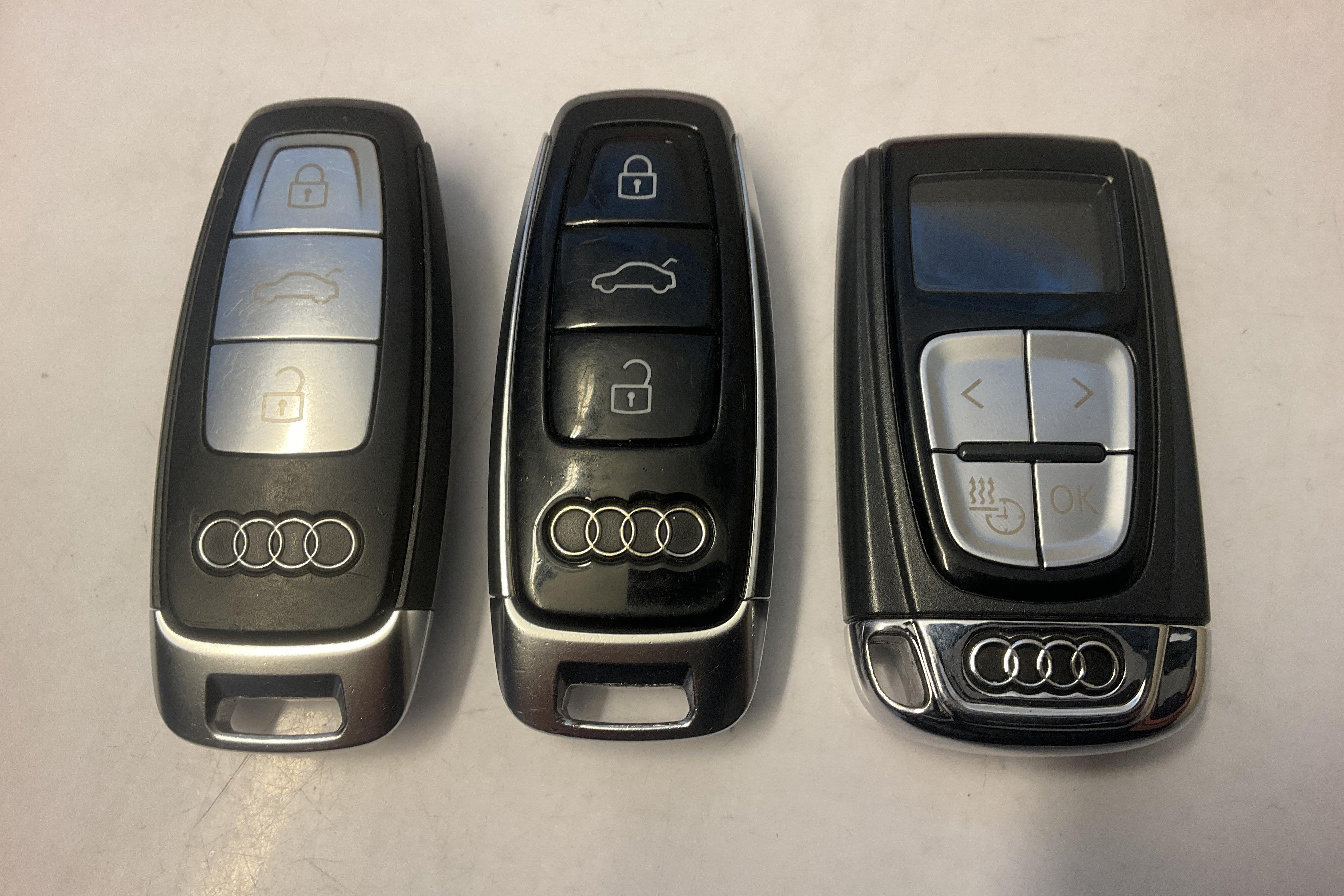 Audi Q8 50 TDI quattro (286hk) - 21 432 mil - Automat - grå - 2019