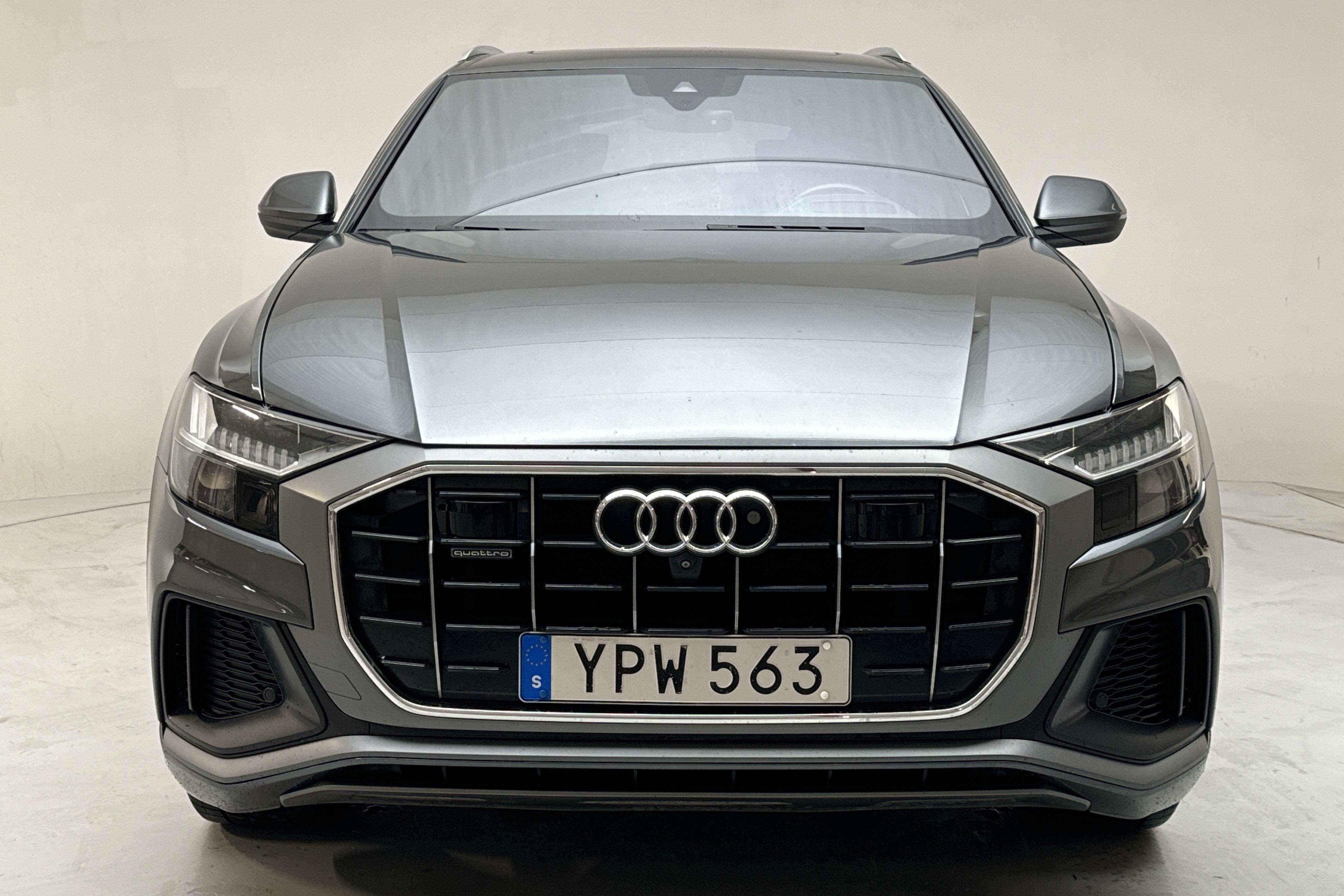 Audi Q8 50 TDI quattro (286hk) - 21 432 mil - Automat - grå - 2019