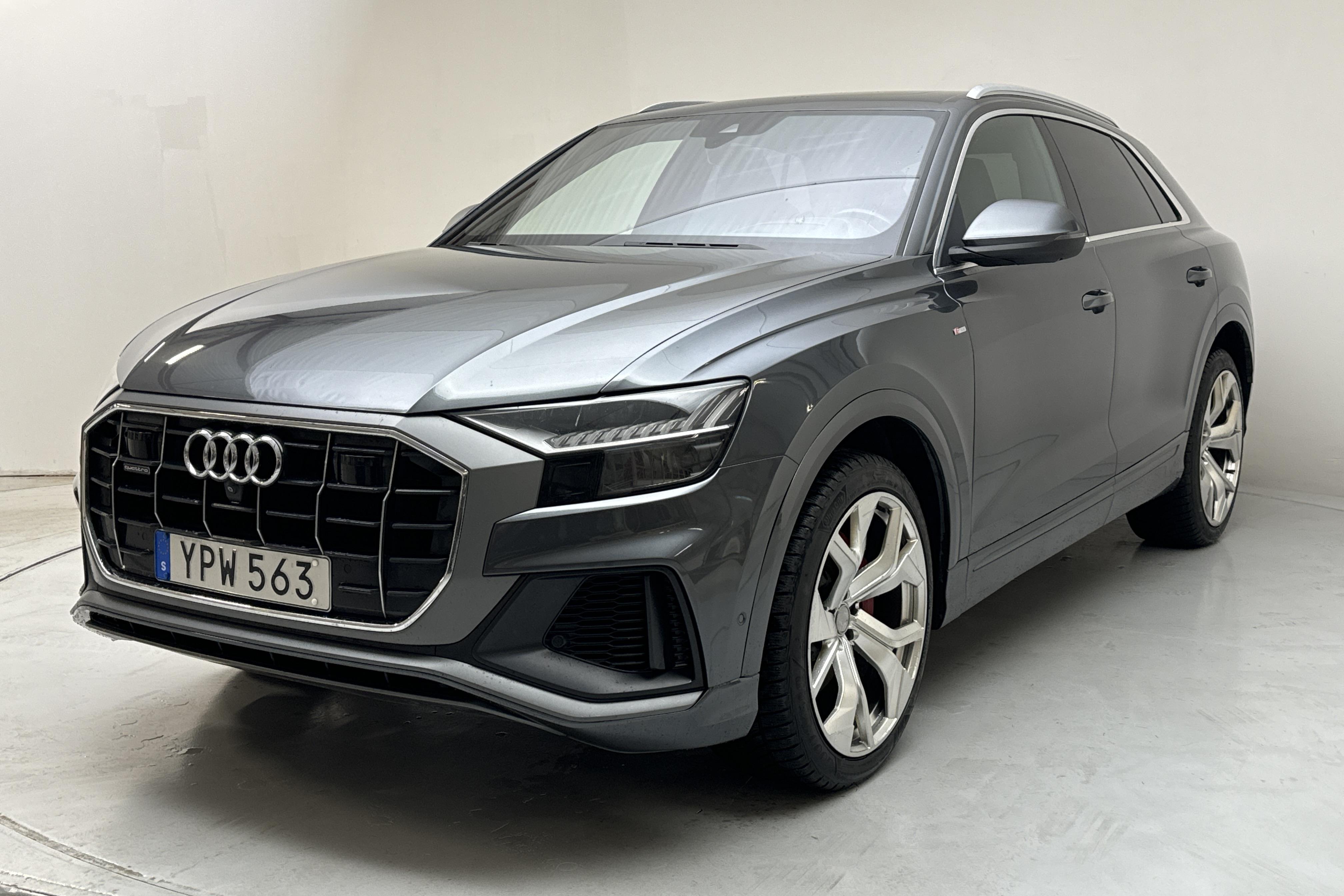 Audi Q8 50 TDI quattro (286hk) - 21 432 mil - Automat - grå - 2019