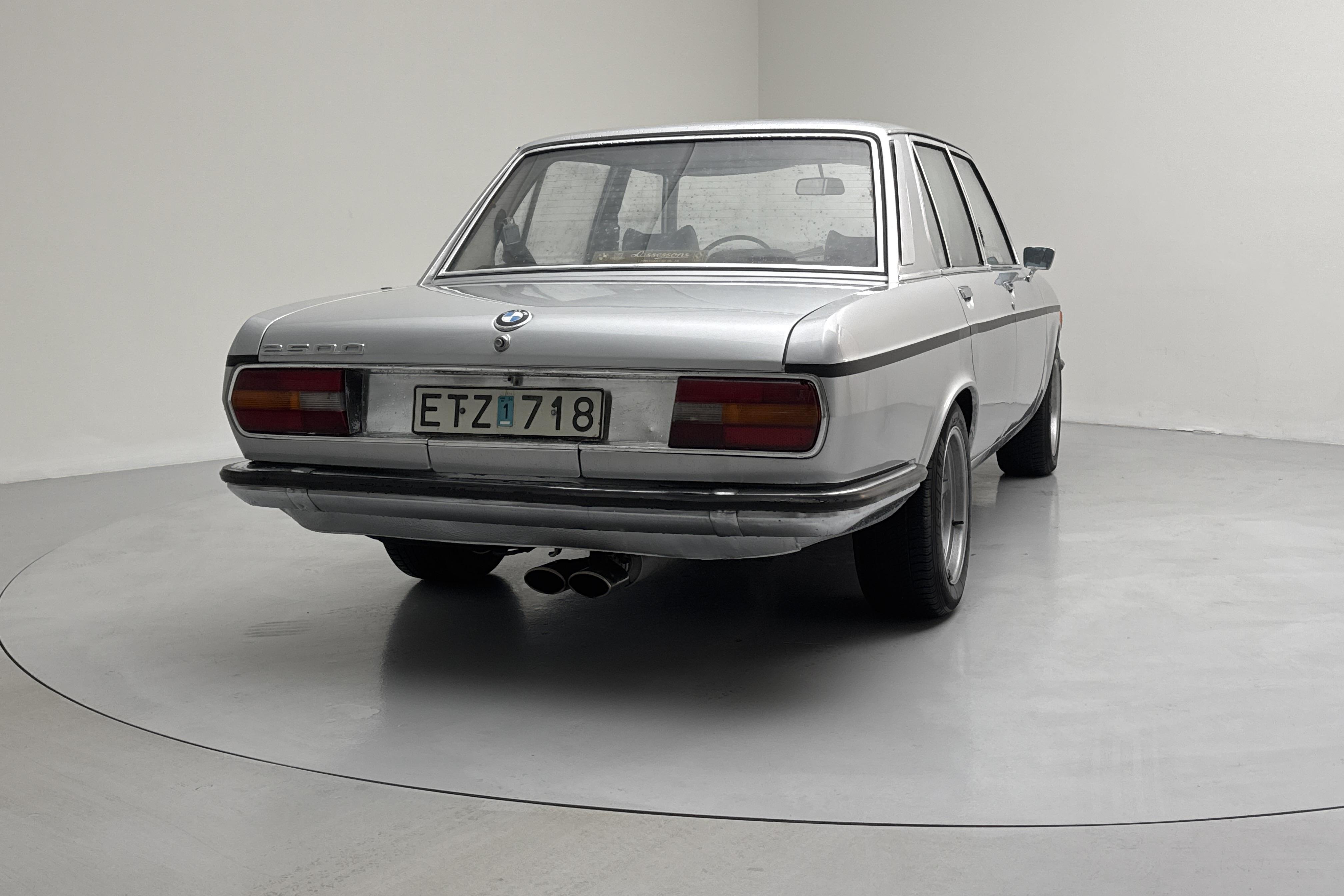 BMW 2500 (150hk) - 55 680 km - Manualna - Light Grey - 1973