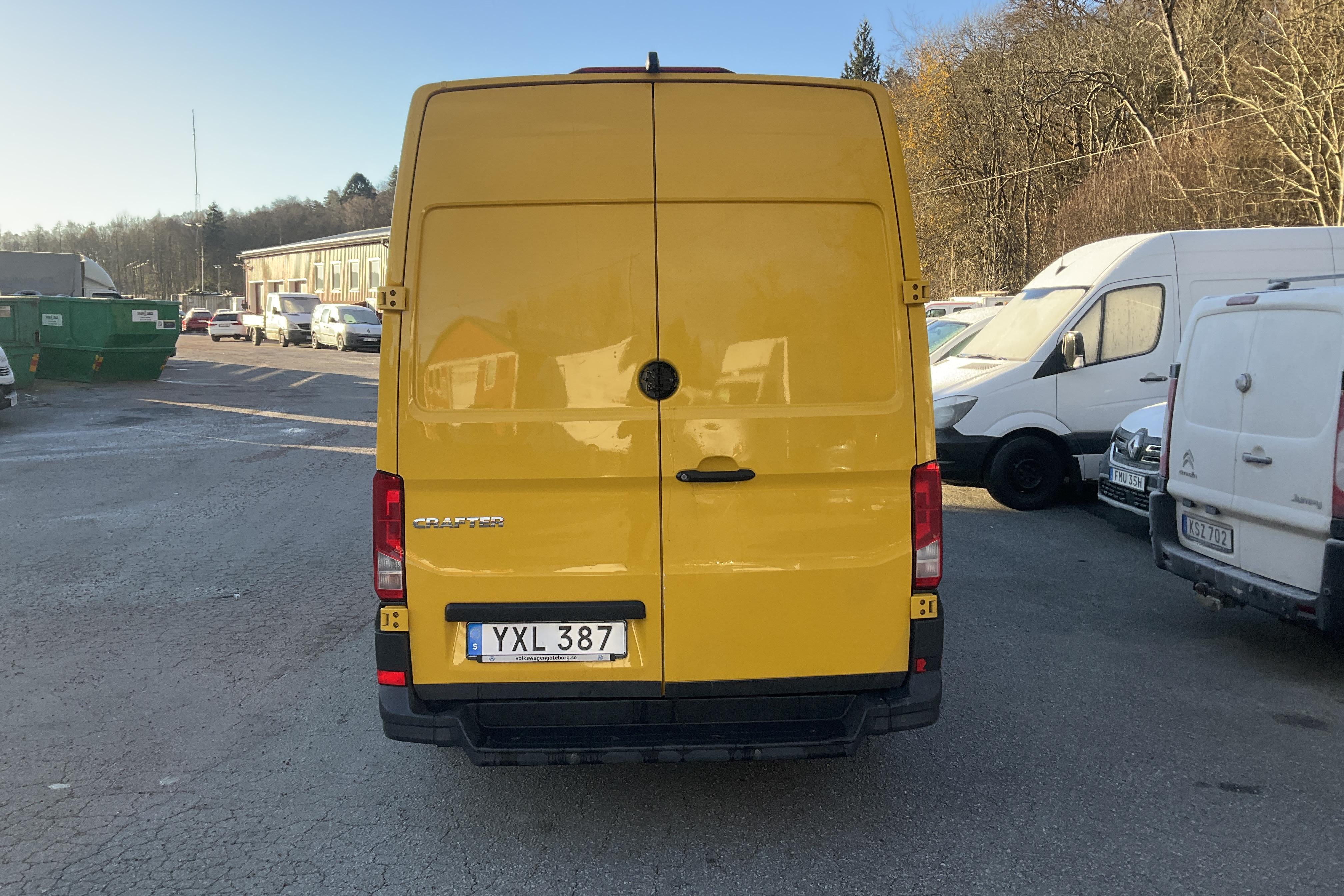 VOLKSWAGEN Crafter 35 - 18 814 mil - Automat - gul - 2018