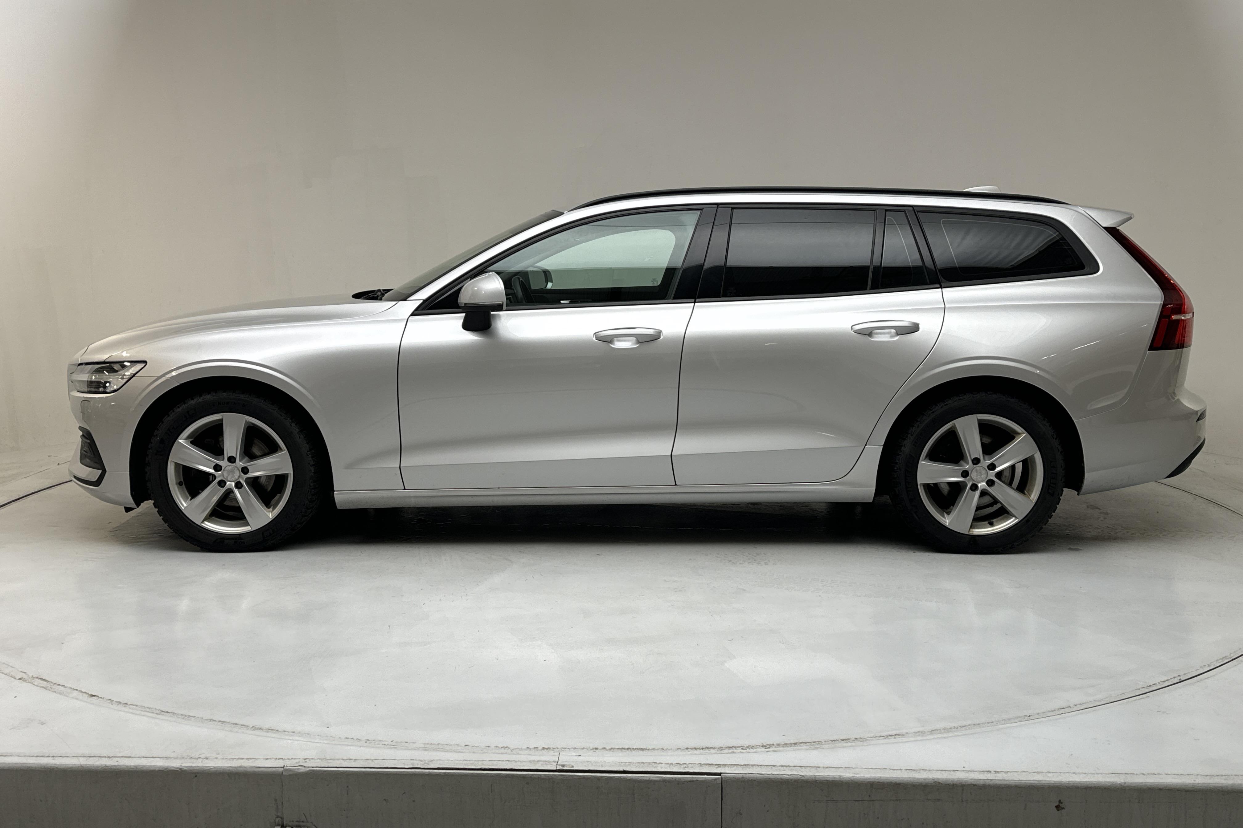 Volvo V60 D3 (150hk) - 142 930 km - Automaatne - hõbe - 2019