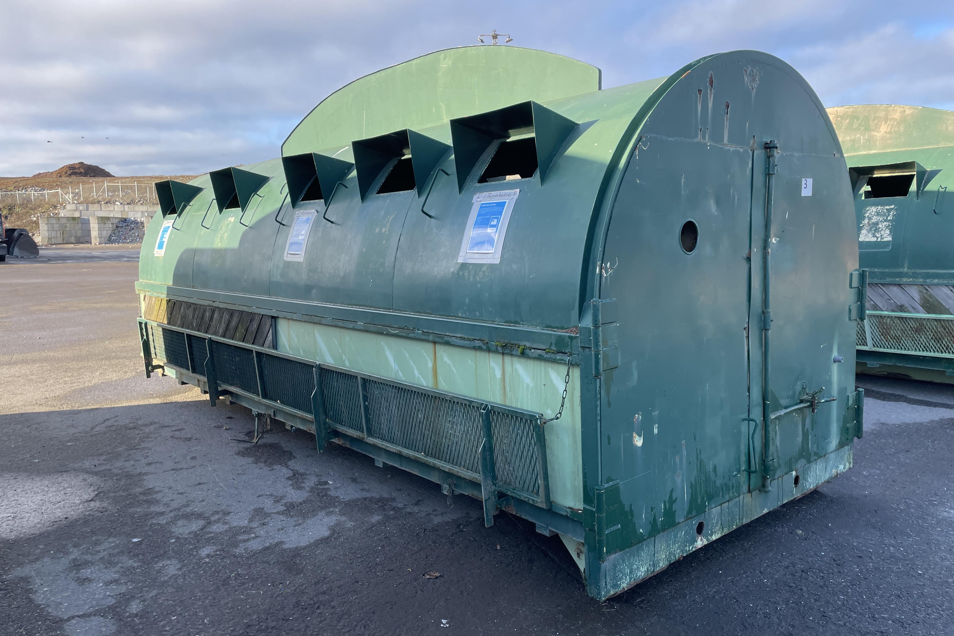 Container på lastväxlarflak nr 3. - 0 km