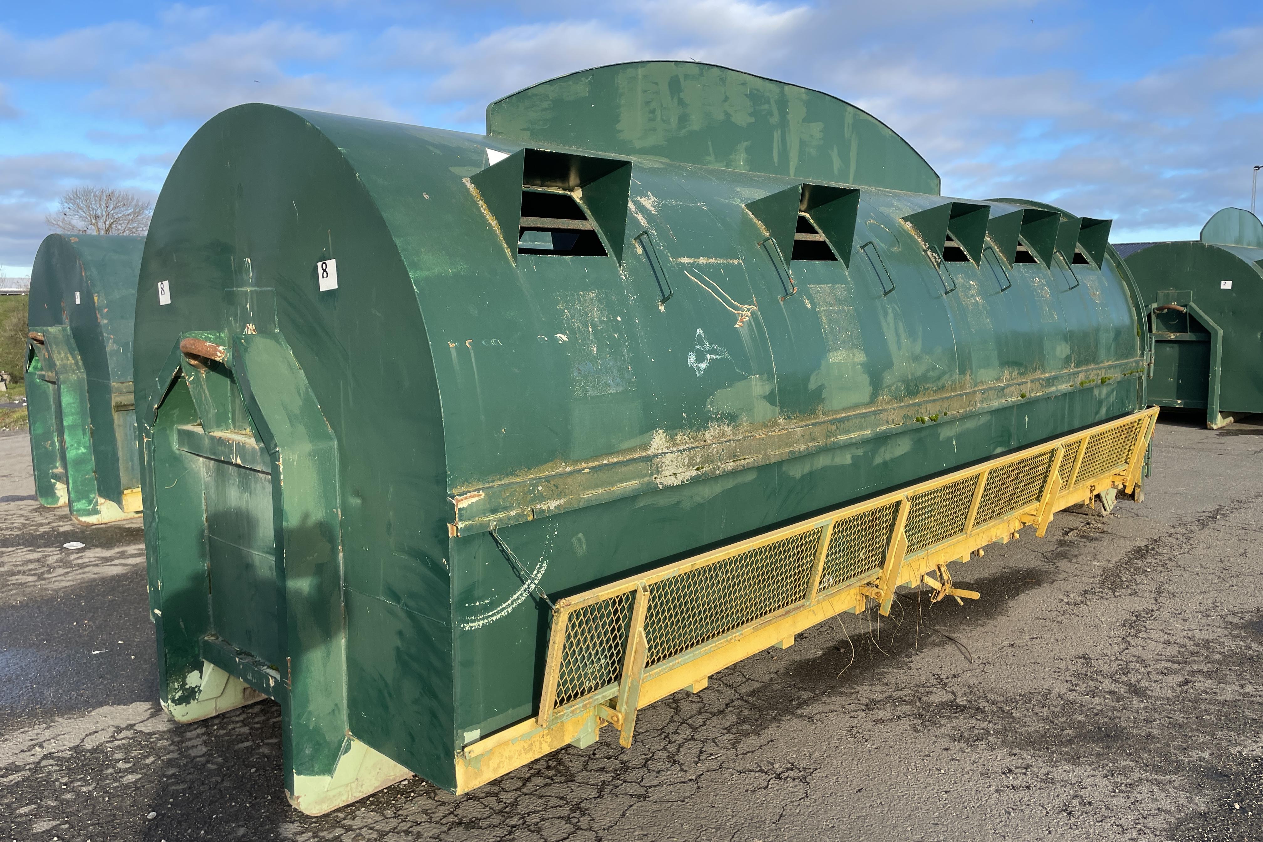 Container på lastväxlarflak nr 8. - 0 km