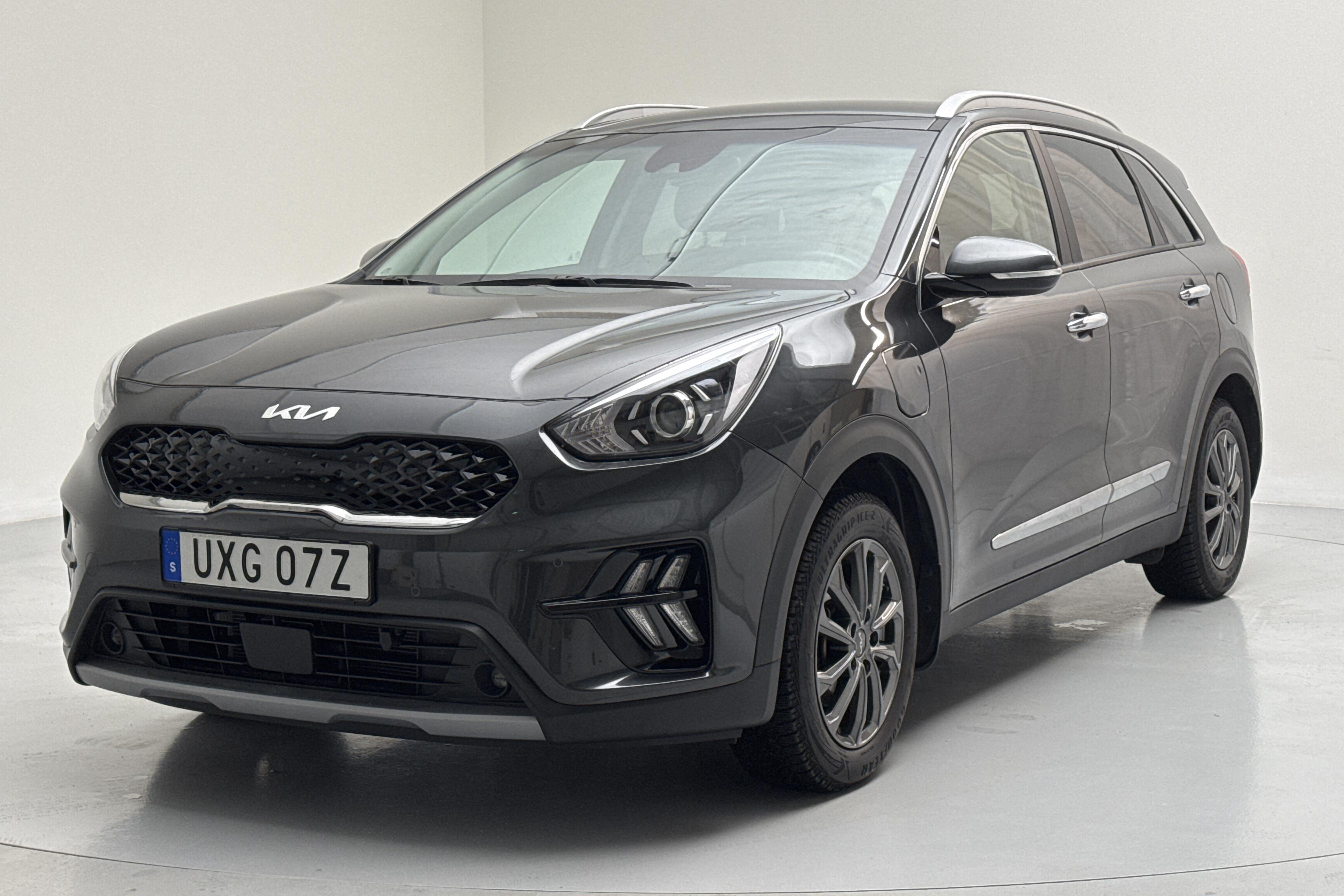 KIA Niro Plug-in Hybrid 1.6 (141hk) - 5 114 mil - Automat - grå - 2022