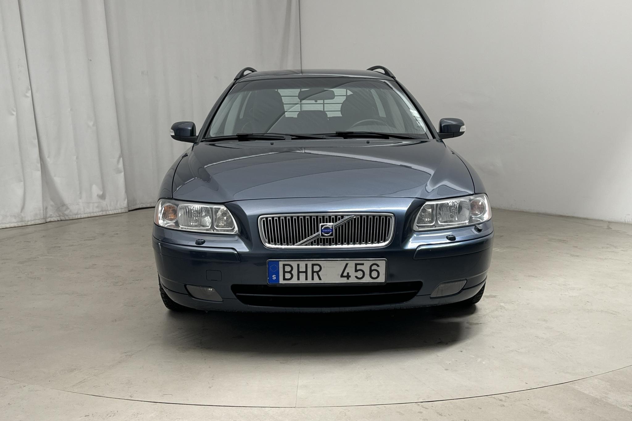 Volvo V70 2.4D (163hk) - 21 017 mil - Automat - blå - 2008