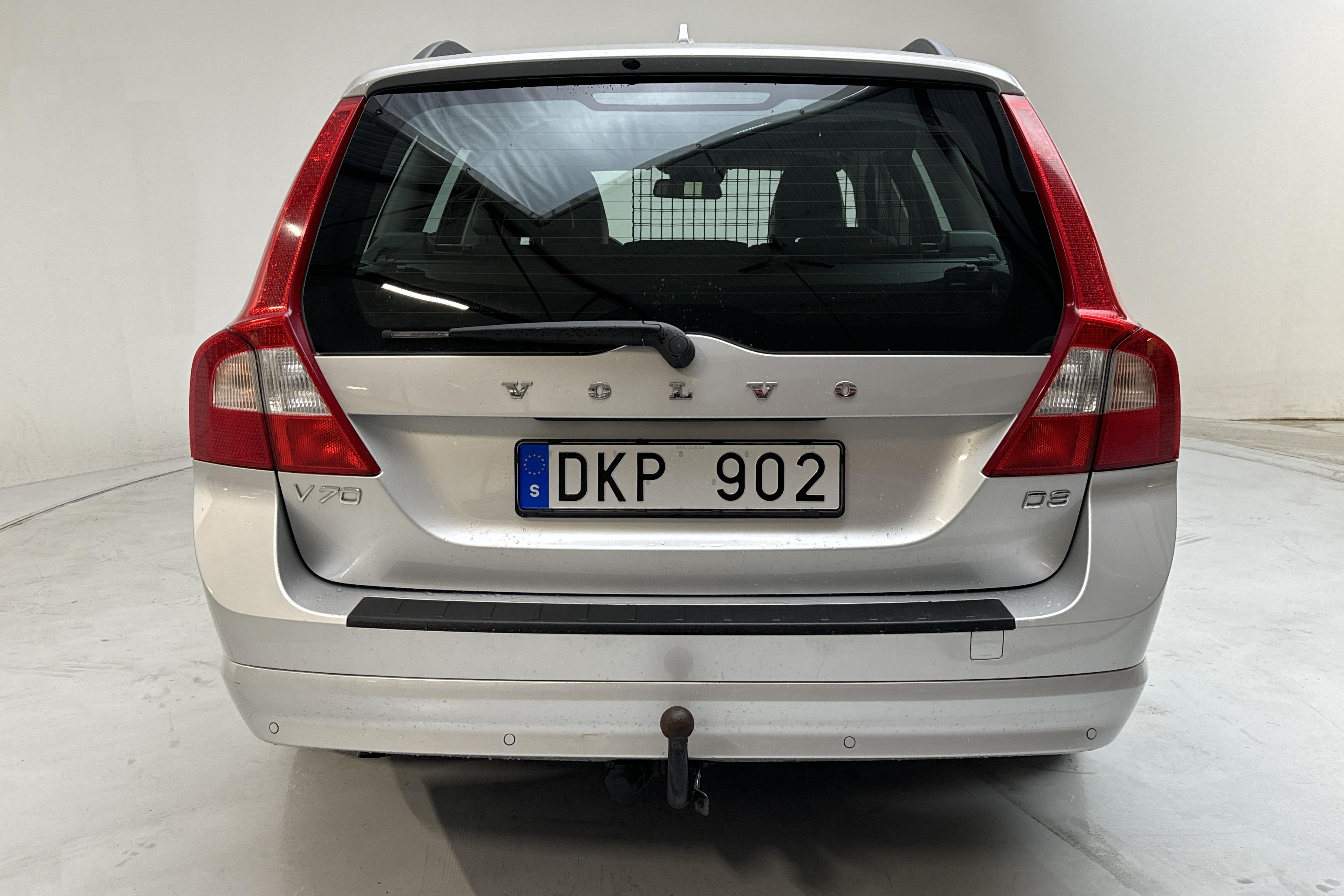 Volvo V70 II D3 (163hk) - 14 754 mil - Automat - Light Grey - 2012