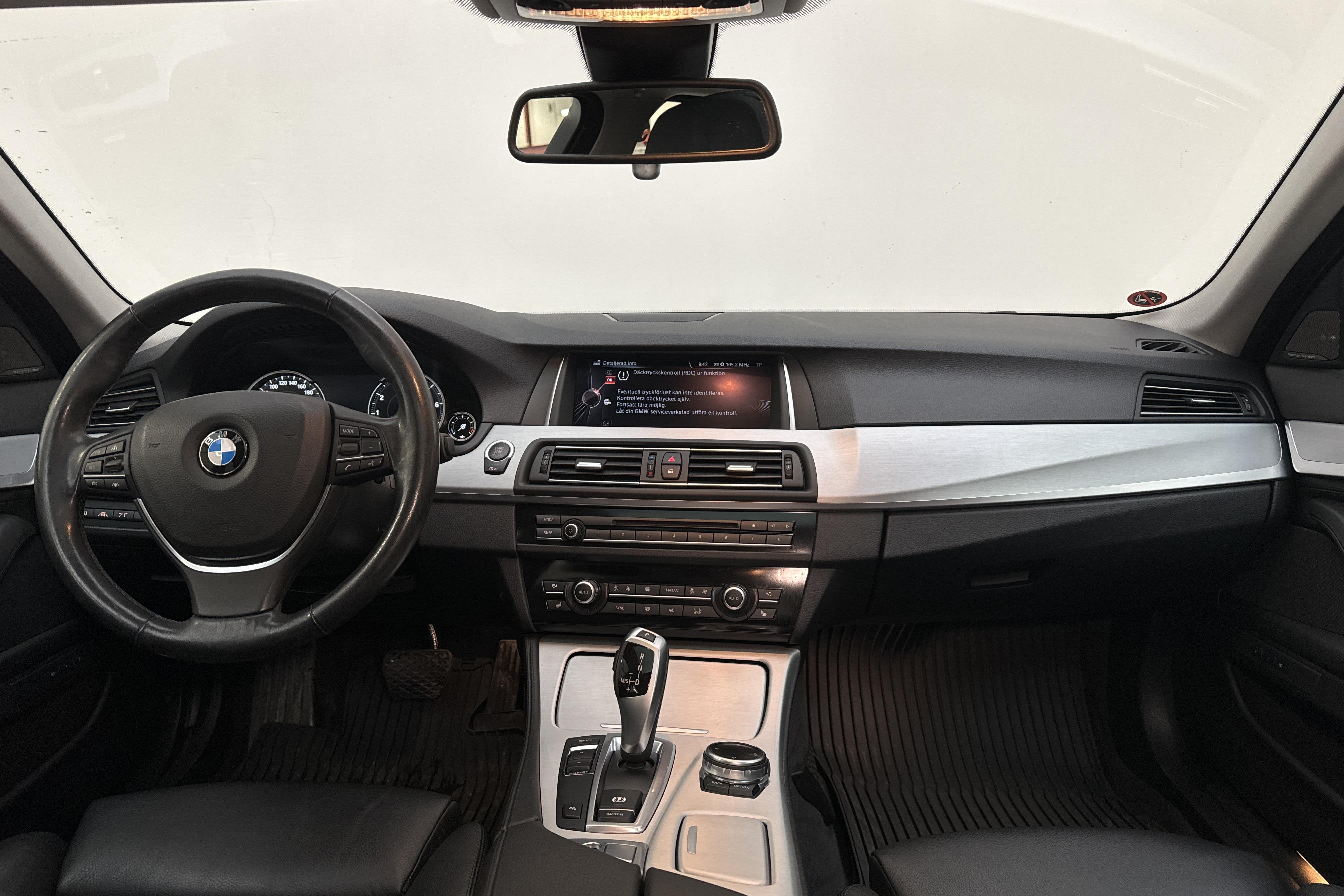 BMW 535i Sedan, F10 (306hk) - 10 531 mil - Automat - vit - 2015