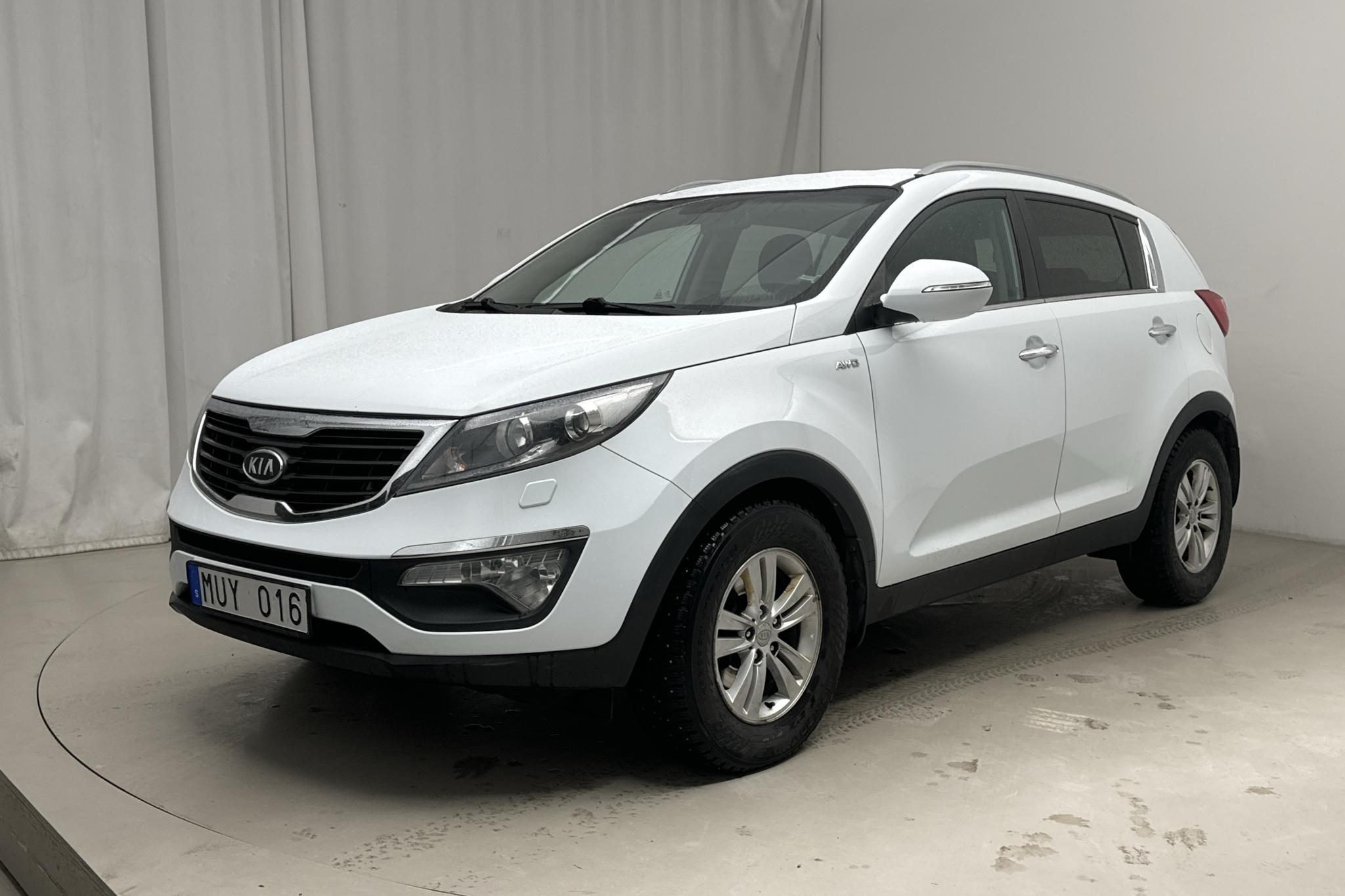 KIA Sportage 2.0 CRDi AWD (184hk) - 199 990 km - Automatyczna - biały - 2013