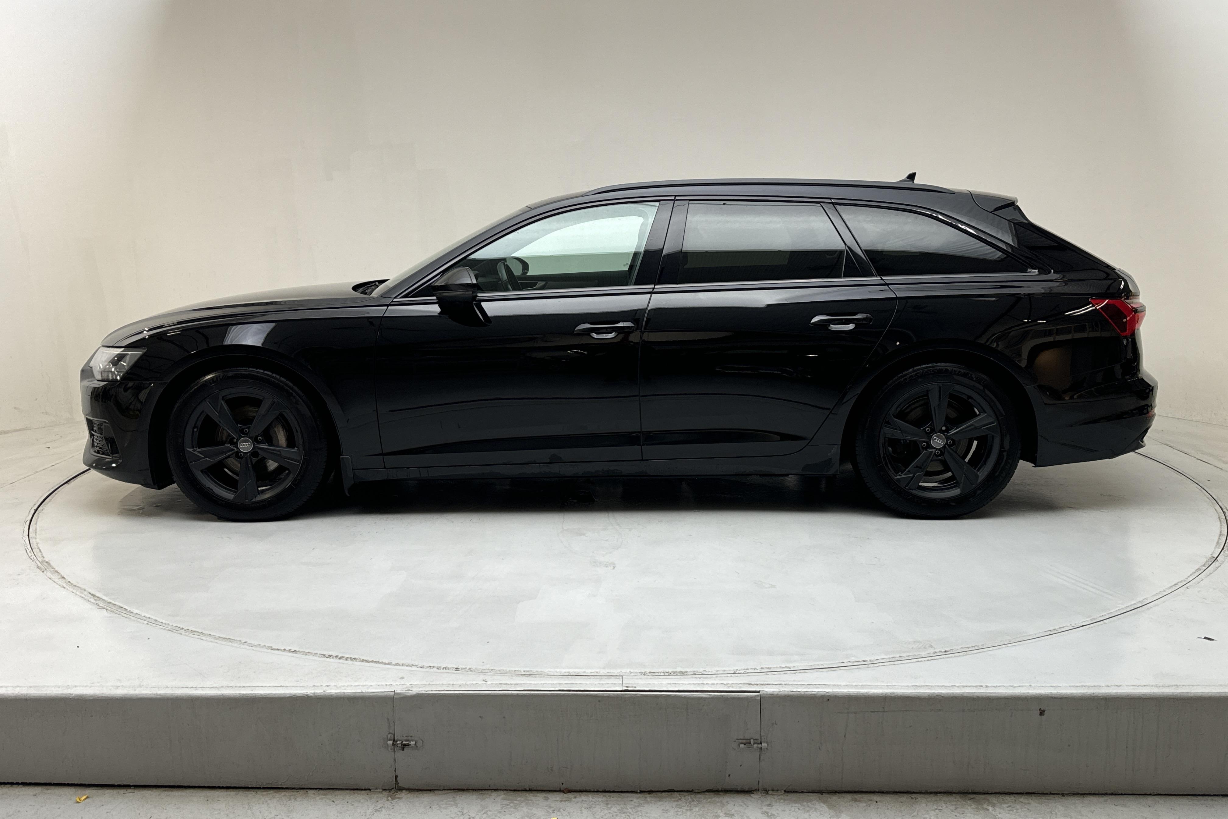 Audi A6 Avant 40 TDI (204hk) - 20 302 mil - Automat - svart - 2019