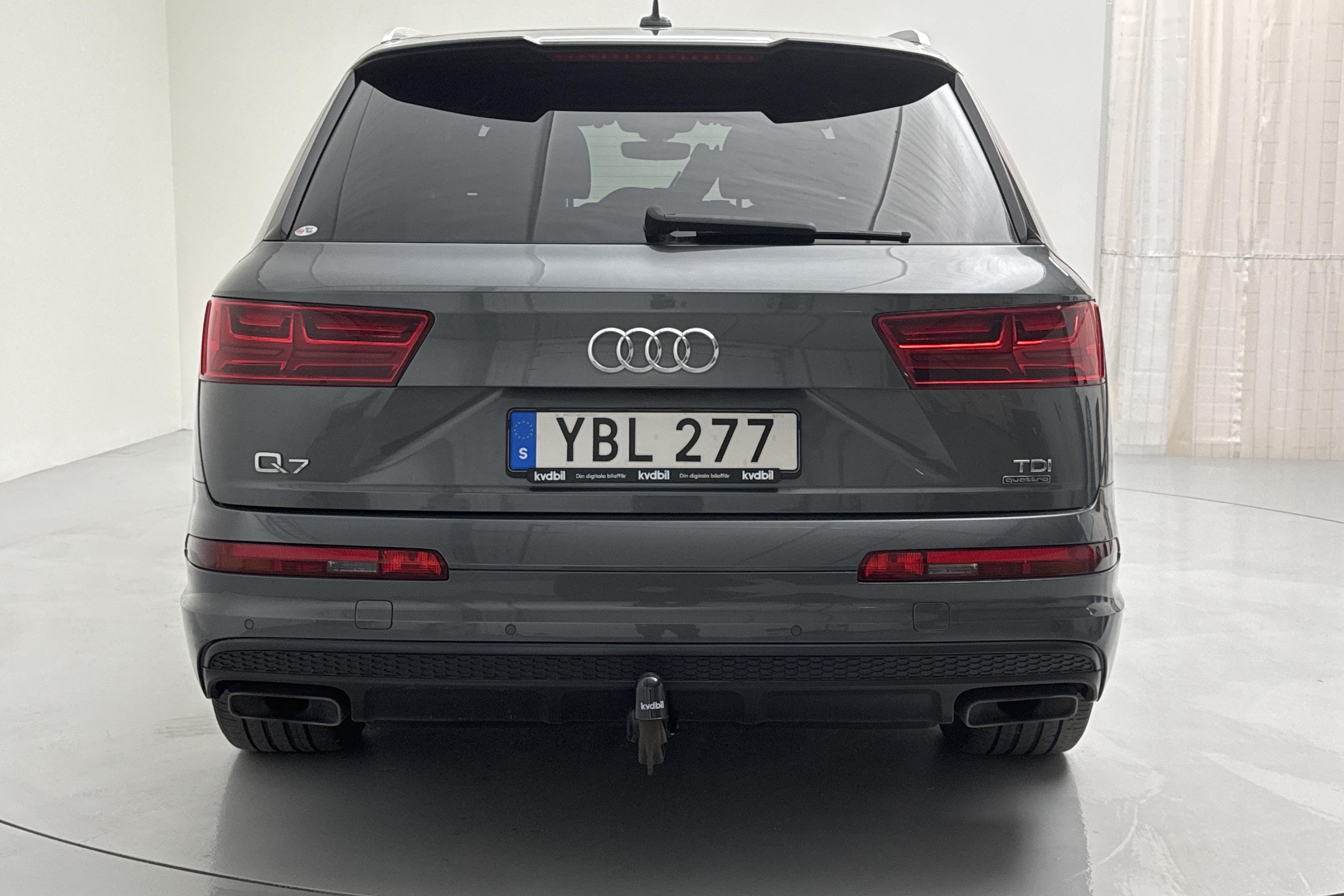 Audi Q7 3.0 TDI quattro (272hk) - 15 669 mil - Automat - grå - 2016