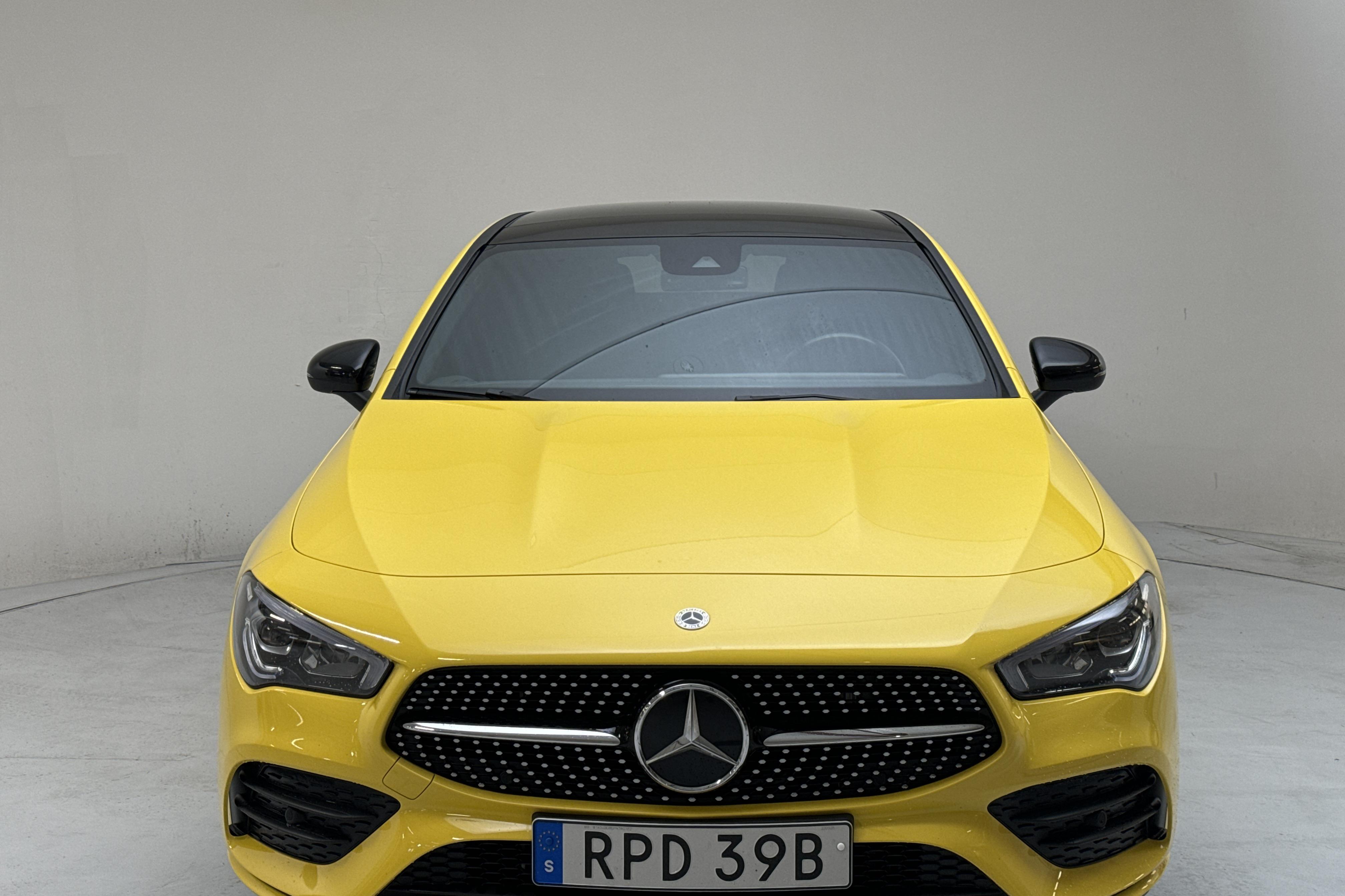 Mercedes CLA 250 e Coupé C118 (218hk) - 2 516 mil - Automat - gul - 2023