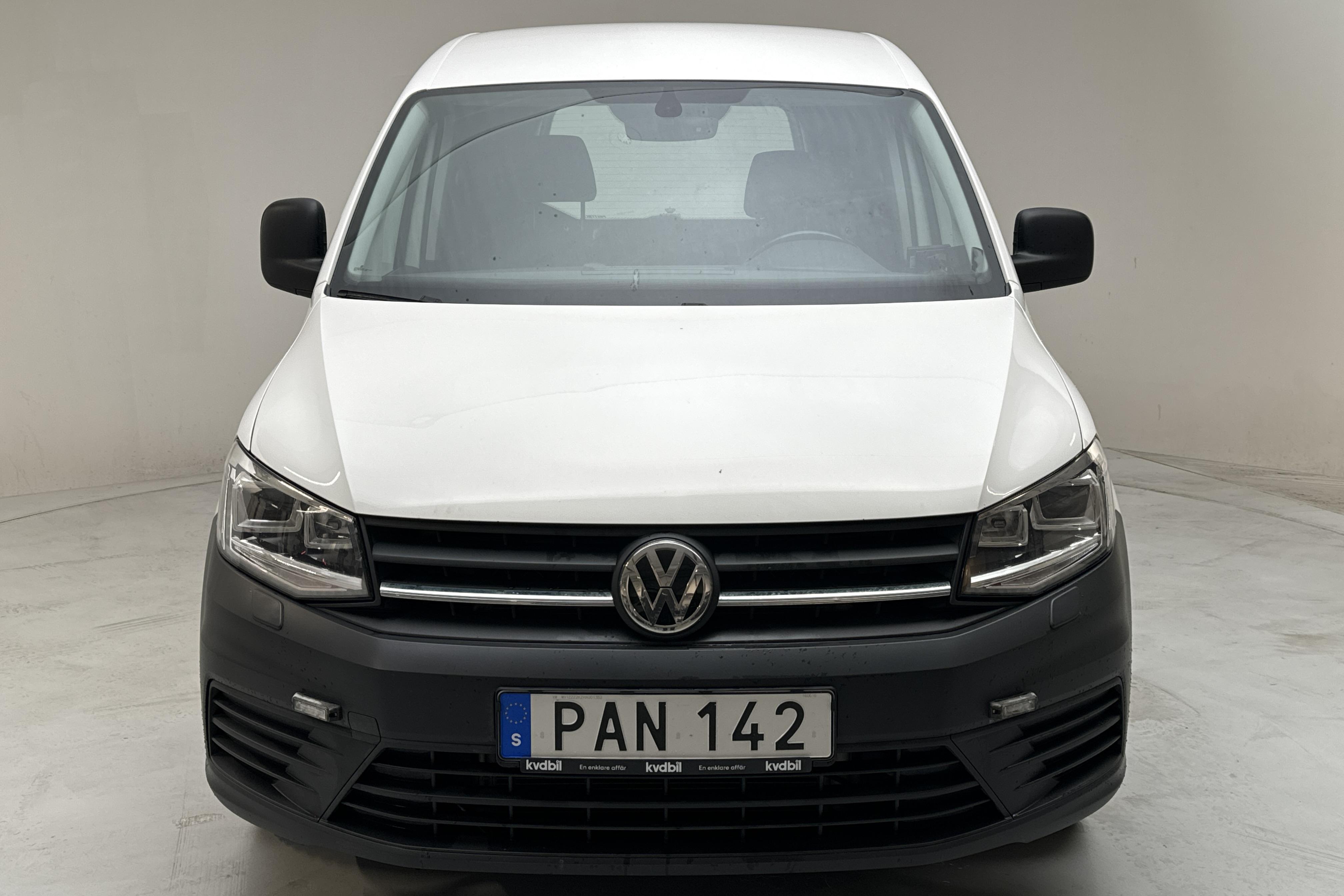 VW Caddy 2.0 TDI Skåp (102hk) - 9 369 mil - Automat - vit - 2017