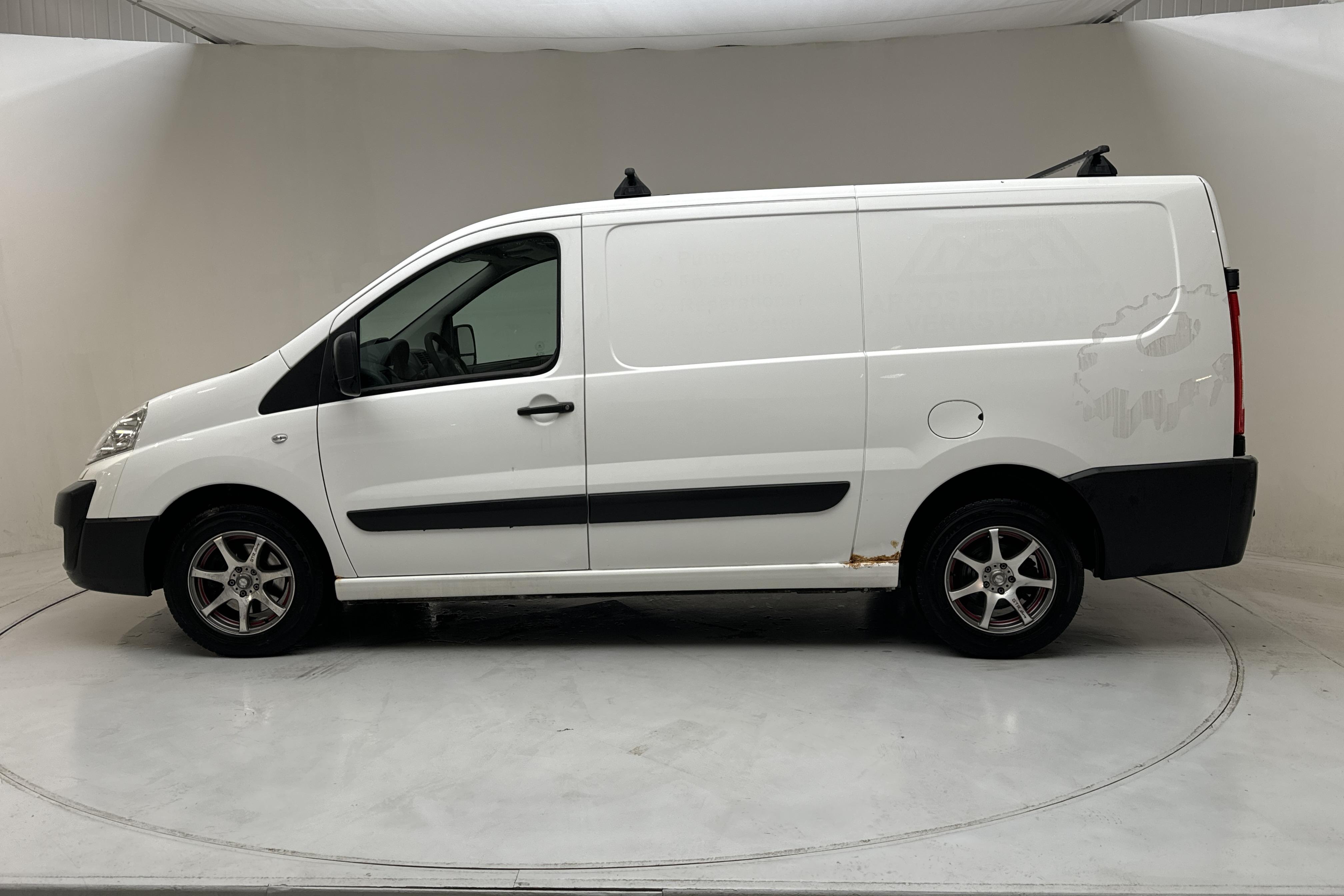 Citroen Jumpy III 2.0 HDI Skåp (163hk) - 20 495 mil - Automat - vit - 2013