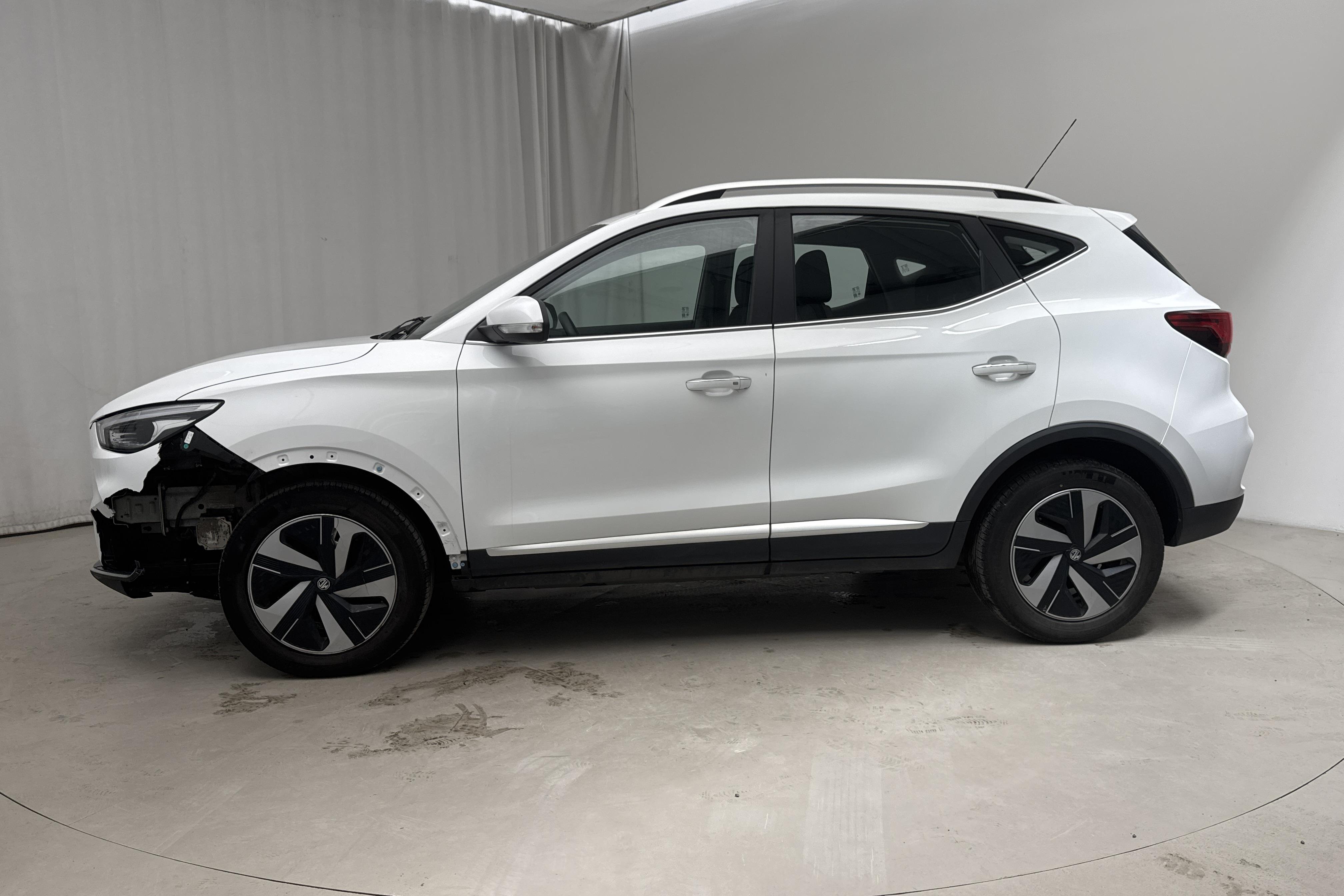 MG ZS EV (156hk) - 42 890 km - Automaattinen - valkoinen - 2022