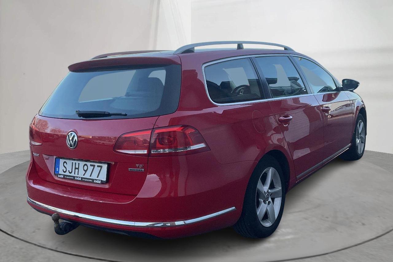 VW Passat 1.4 TSI EcoFuel Variant (150hk) - 14 561 mil - Automat - röd - 2014