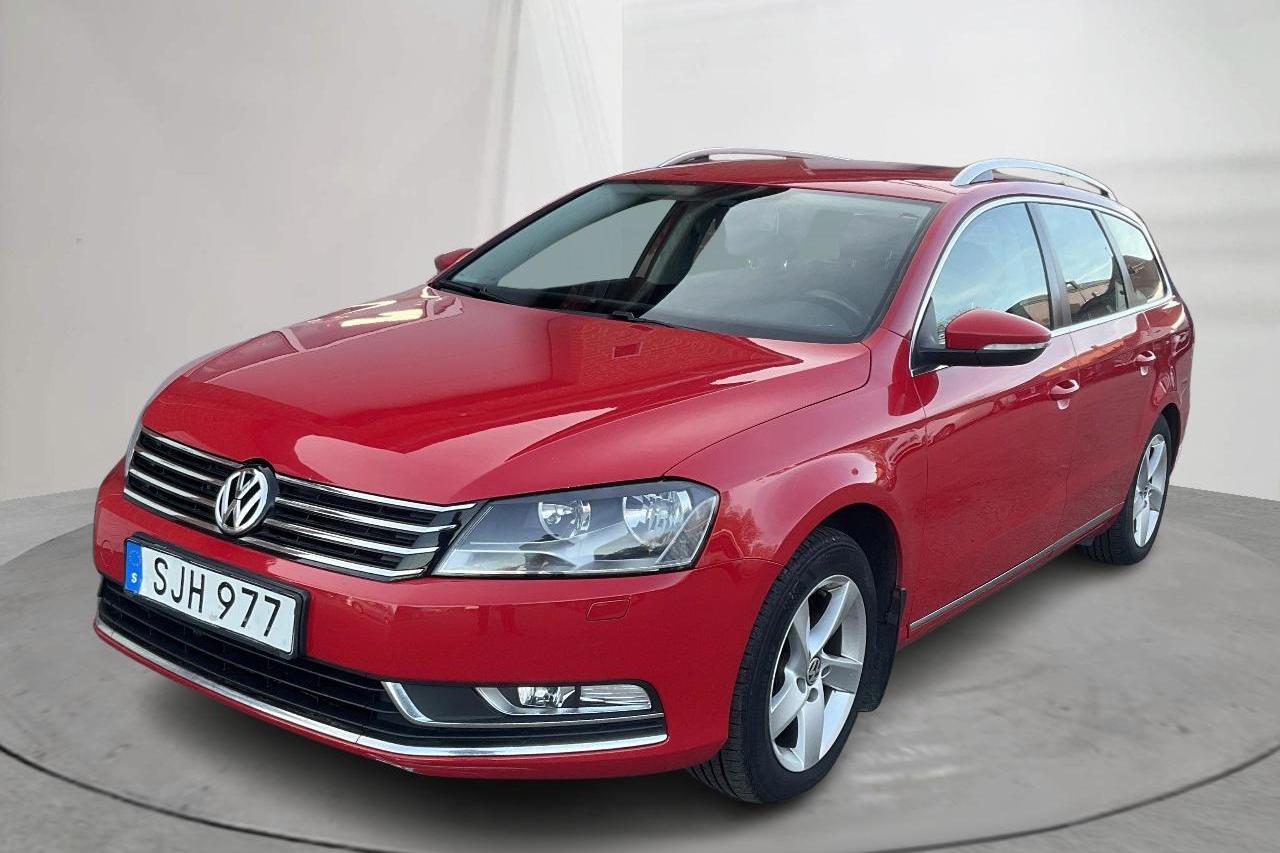 VW Passat 1.4 TSI EcoFuel Variant (150hk) - 14 561 mil - Automat - röd - 2014