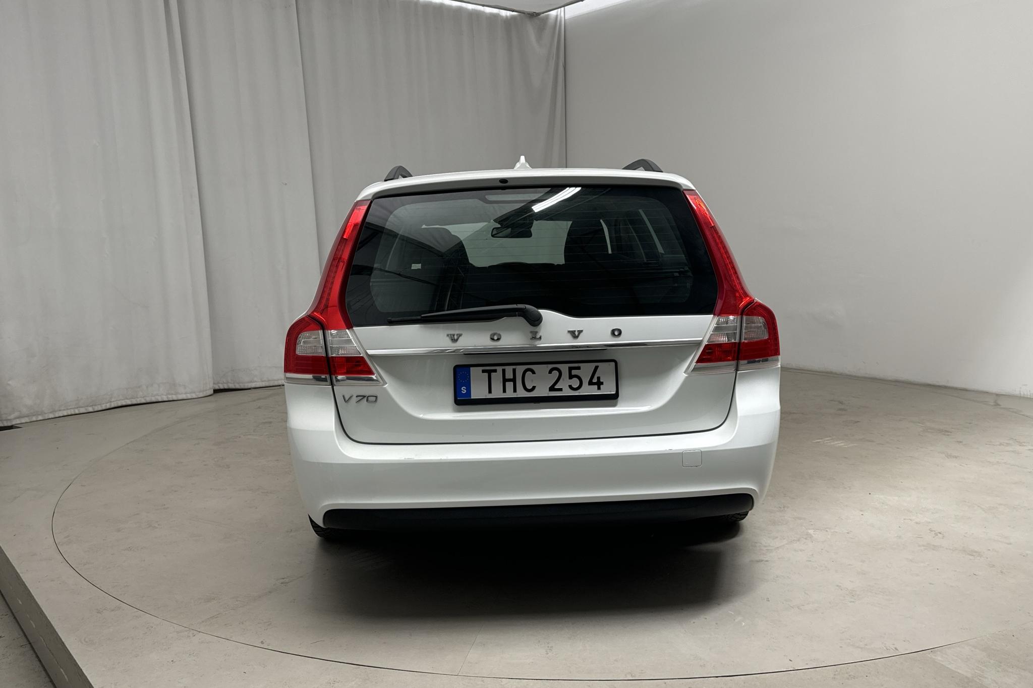 Volvo V70 II D2 (115hk) - 19 816 mil - Automat - vit - 2015