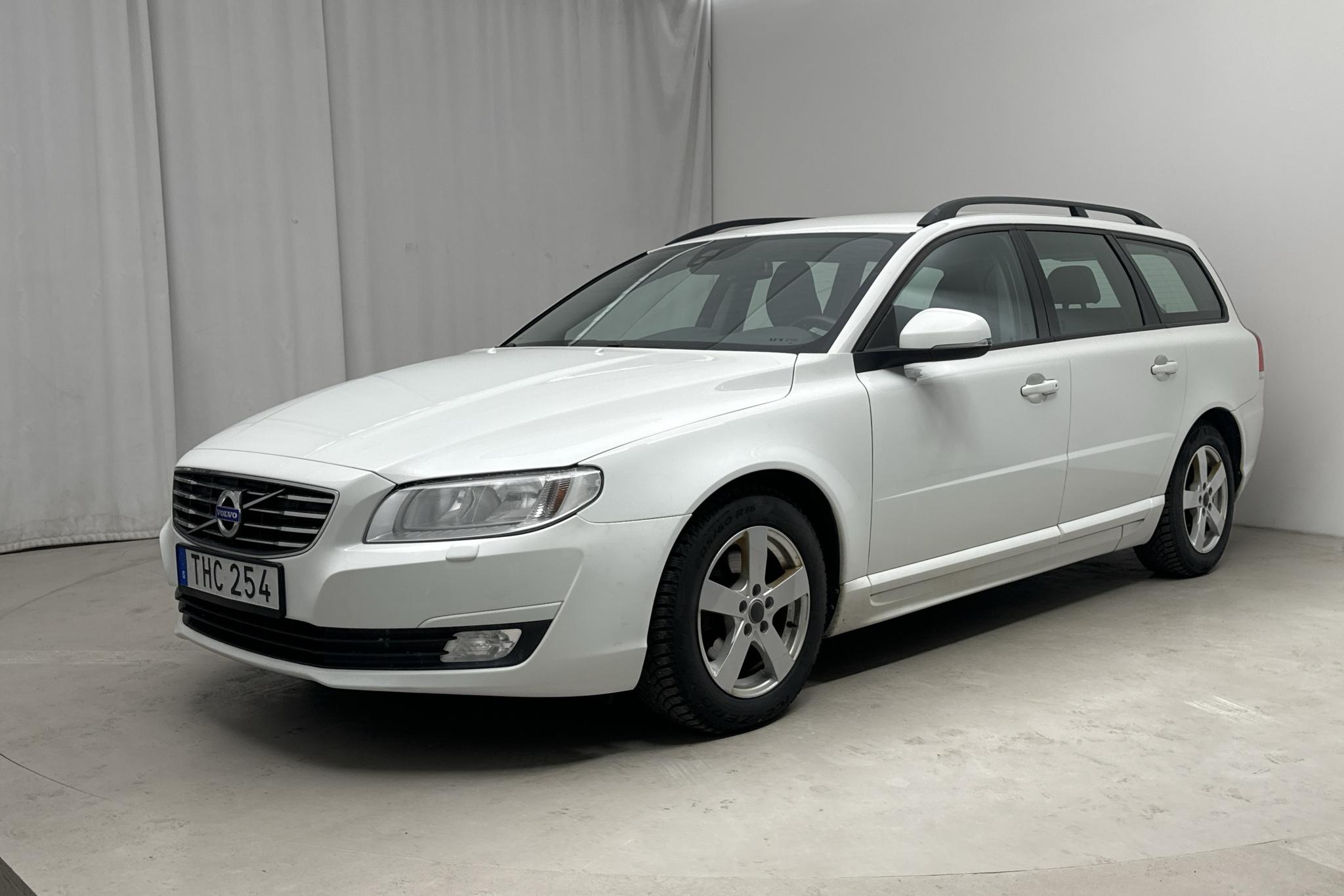 Volvo V70 II D2 (115hk) - 19 816 mil - Automat - vit - 2015