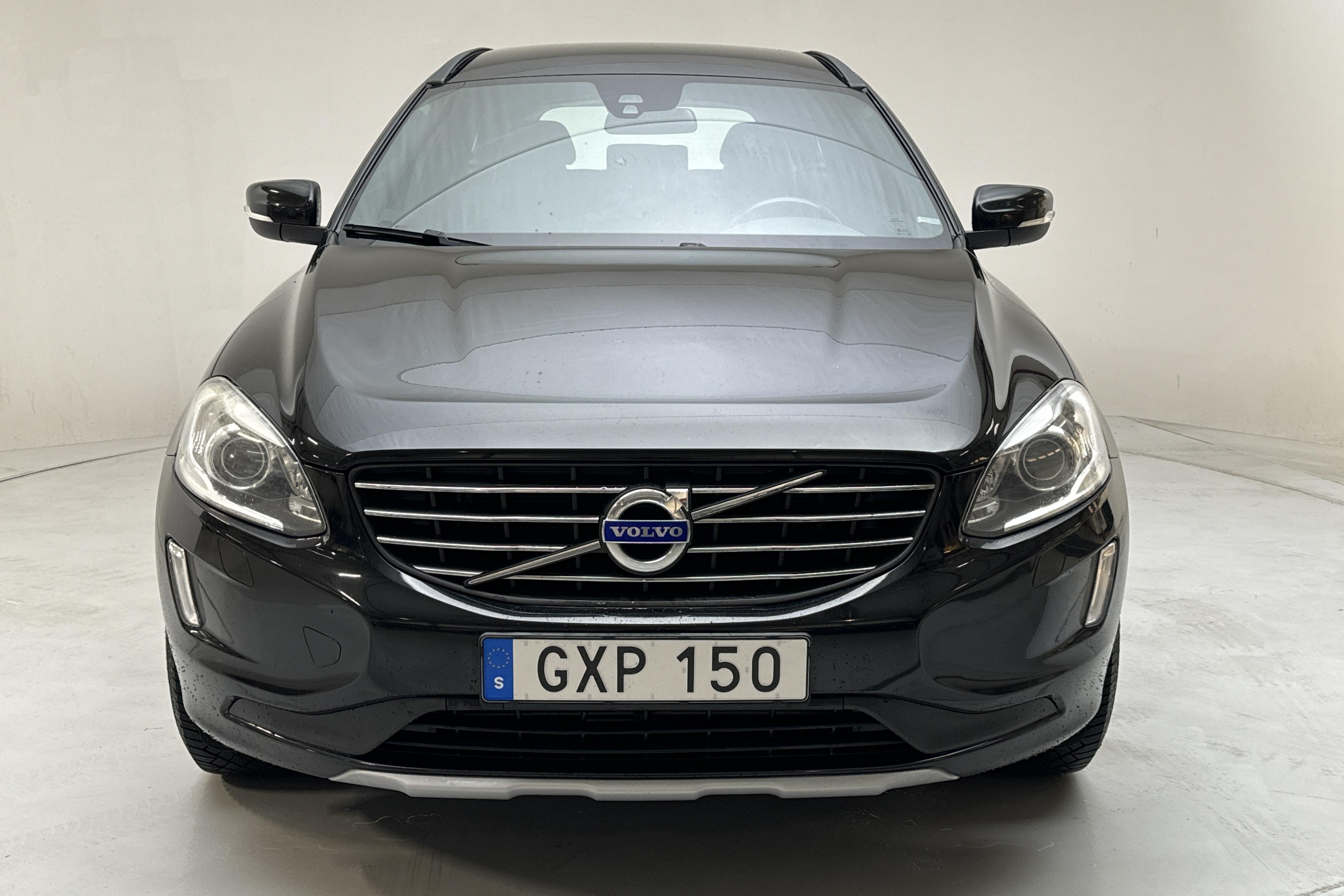 Volvo XC60 D3 2WD (150hk) - 13 799 mil - Automat - svart - 2016