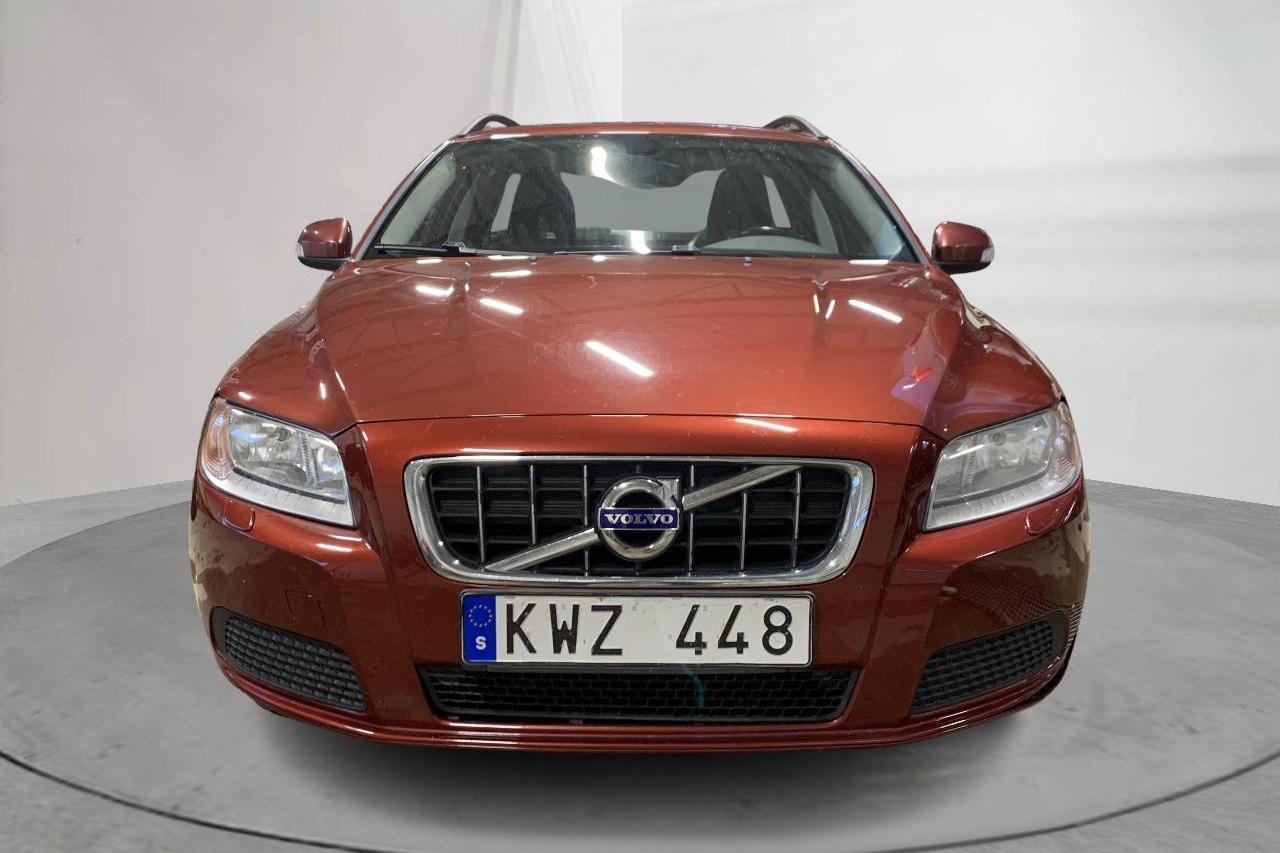 Volvo V70 II 1.6D DRIVe (109hk) - 246 280 km - Manual - red - 2011