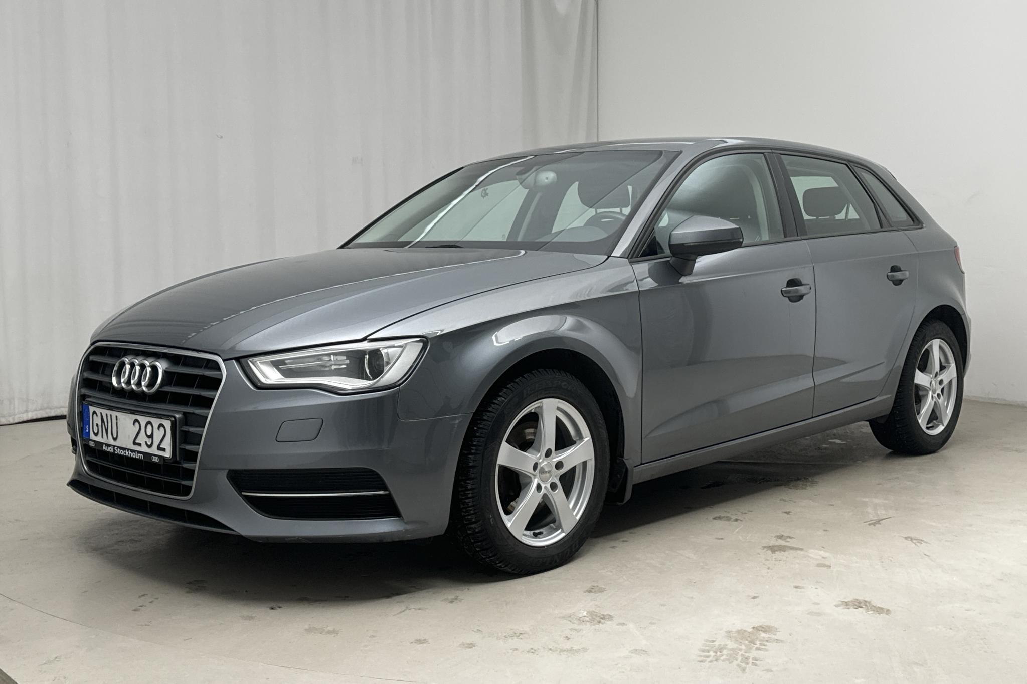 Audi A3 1.6 TDI Sportback (105hk) - 17 518 mil - Manuell - grå - 2014