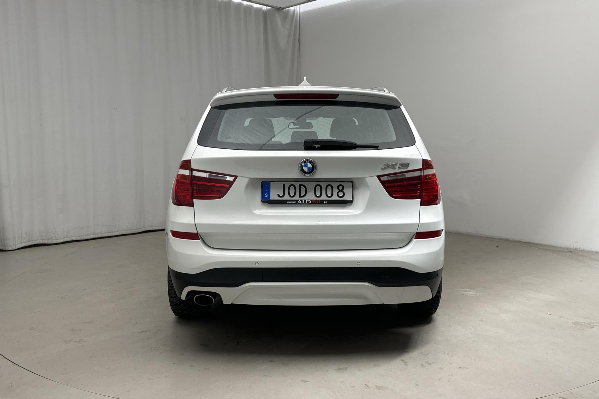 BMW X3 xDrive20d, F25 (190hk) - 121 660 km - Manualna - biały - 2015