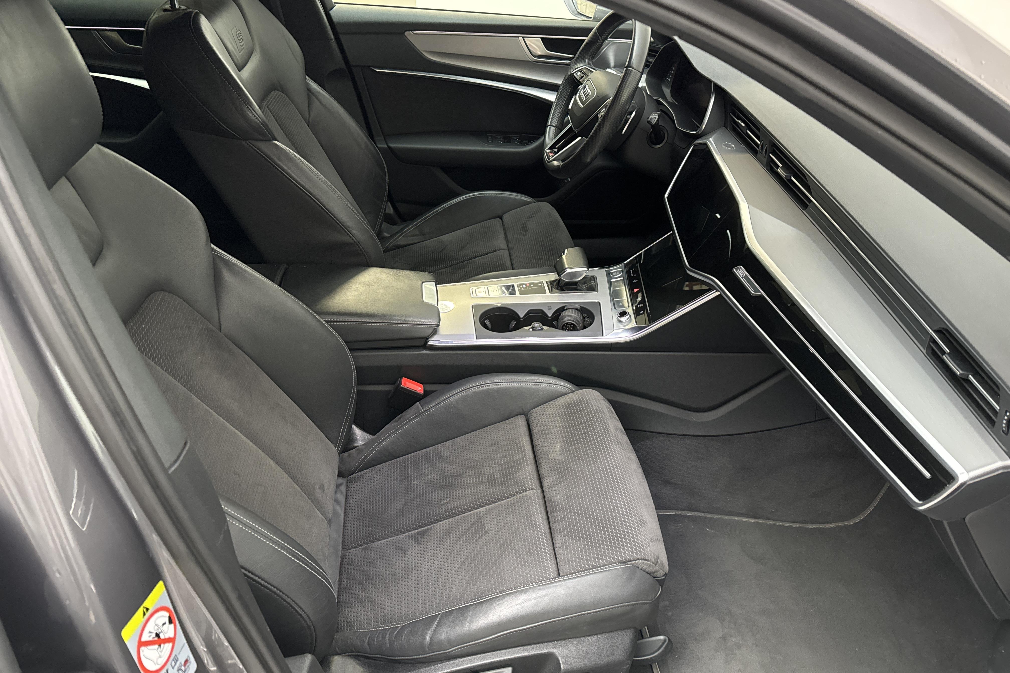 Audi A6 Avant 40 TDI (204hk) - 17 135 mil - Automat - grå - 2019