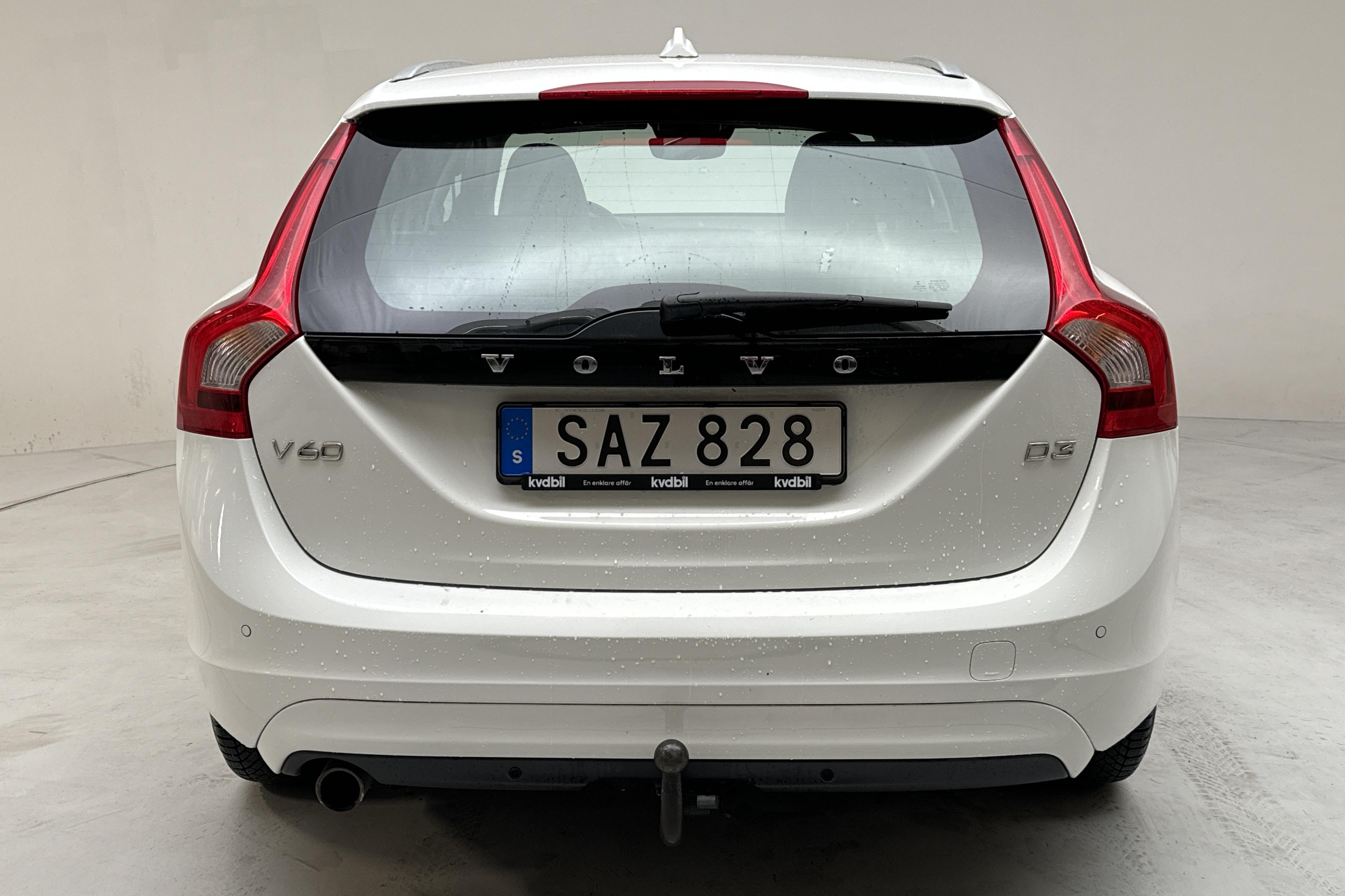 Volvo V60 D3 (150hk) - 160 800 km - Automatic - white - 2016