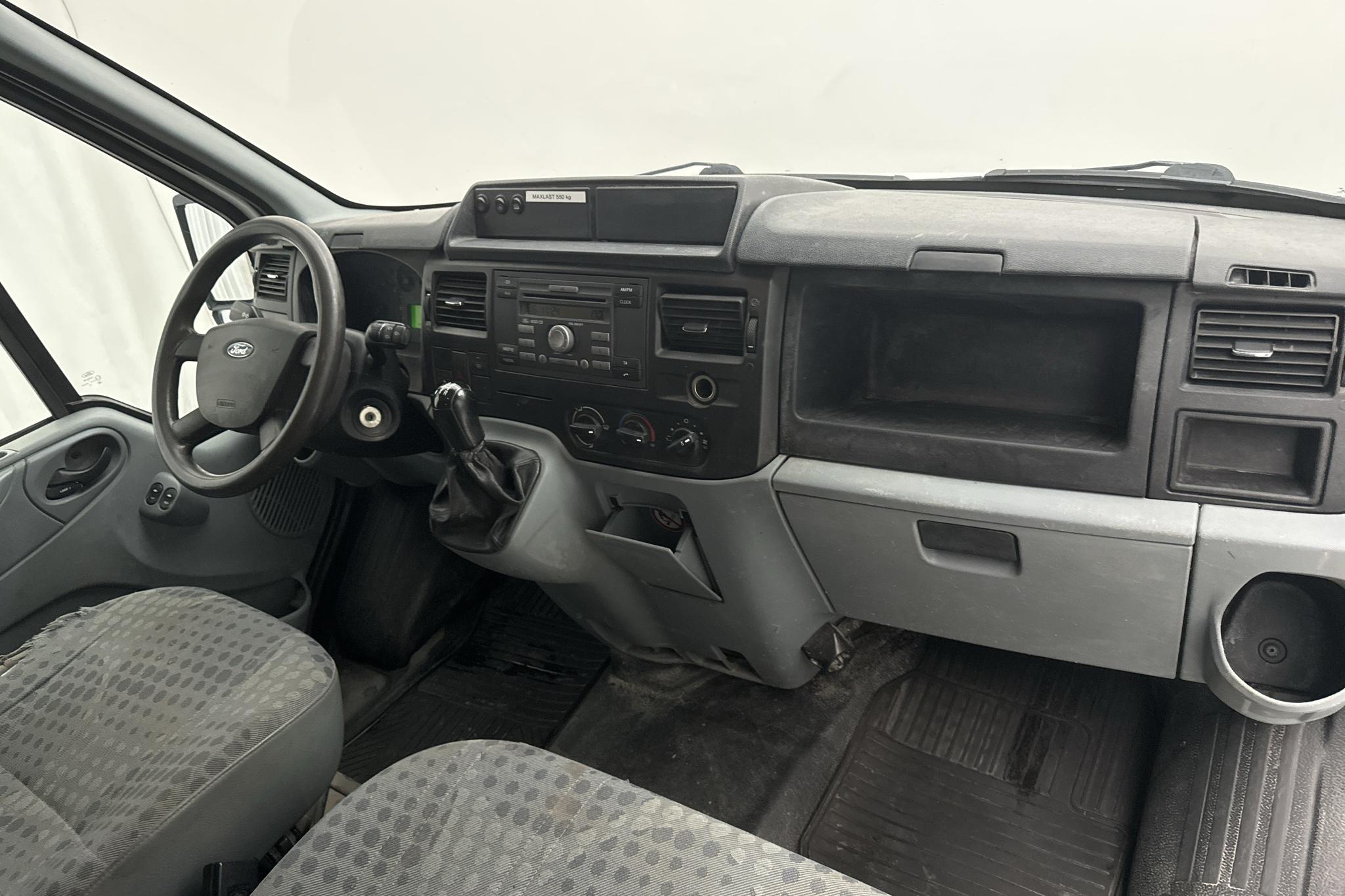 Ford Transit 260 2.2 TDCi Skåp (85hk) - 146 990 km - Manualna - biały - 2009