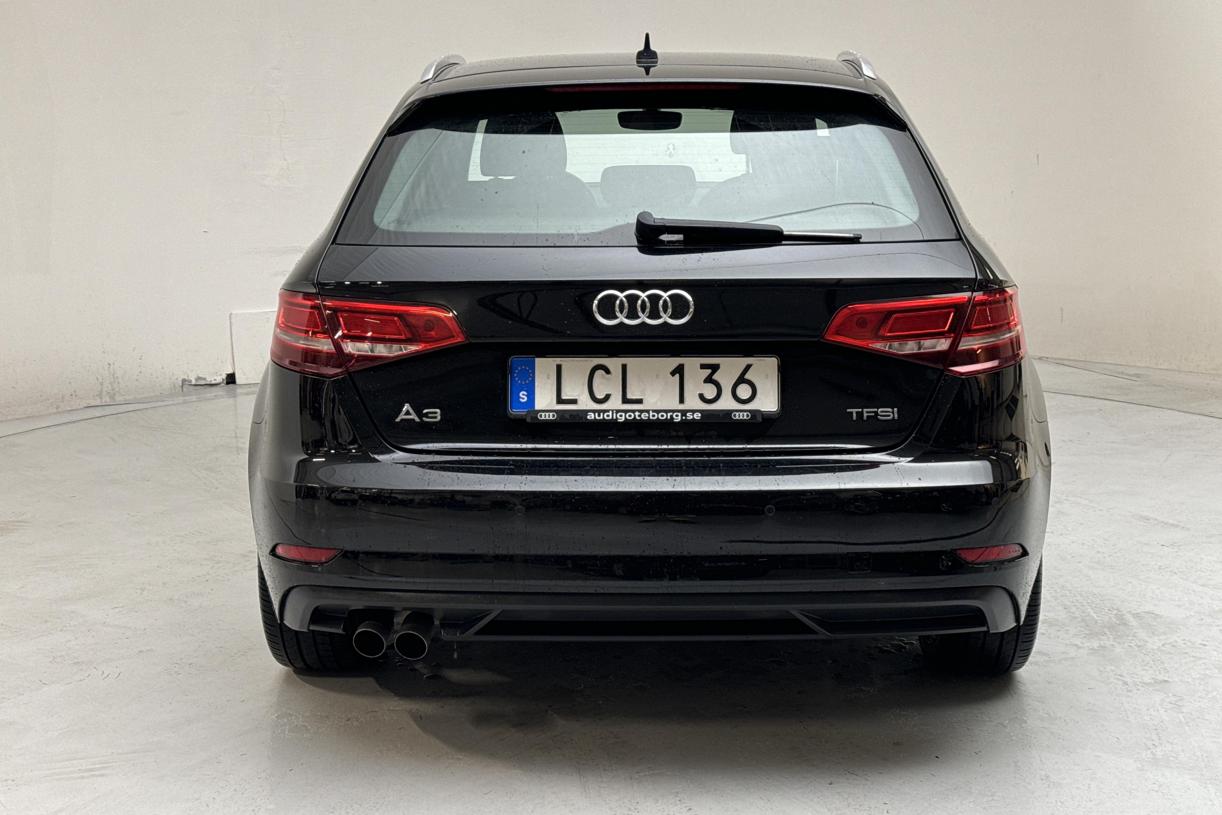 Audi A3 1.5 TFSI Sportback (150hk) - 11 576 mil - Manuell - svart - 2018