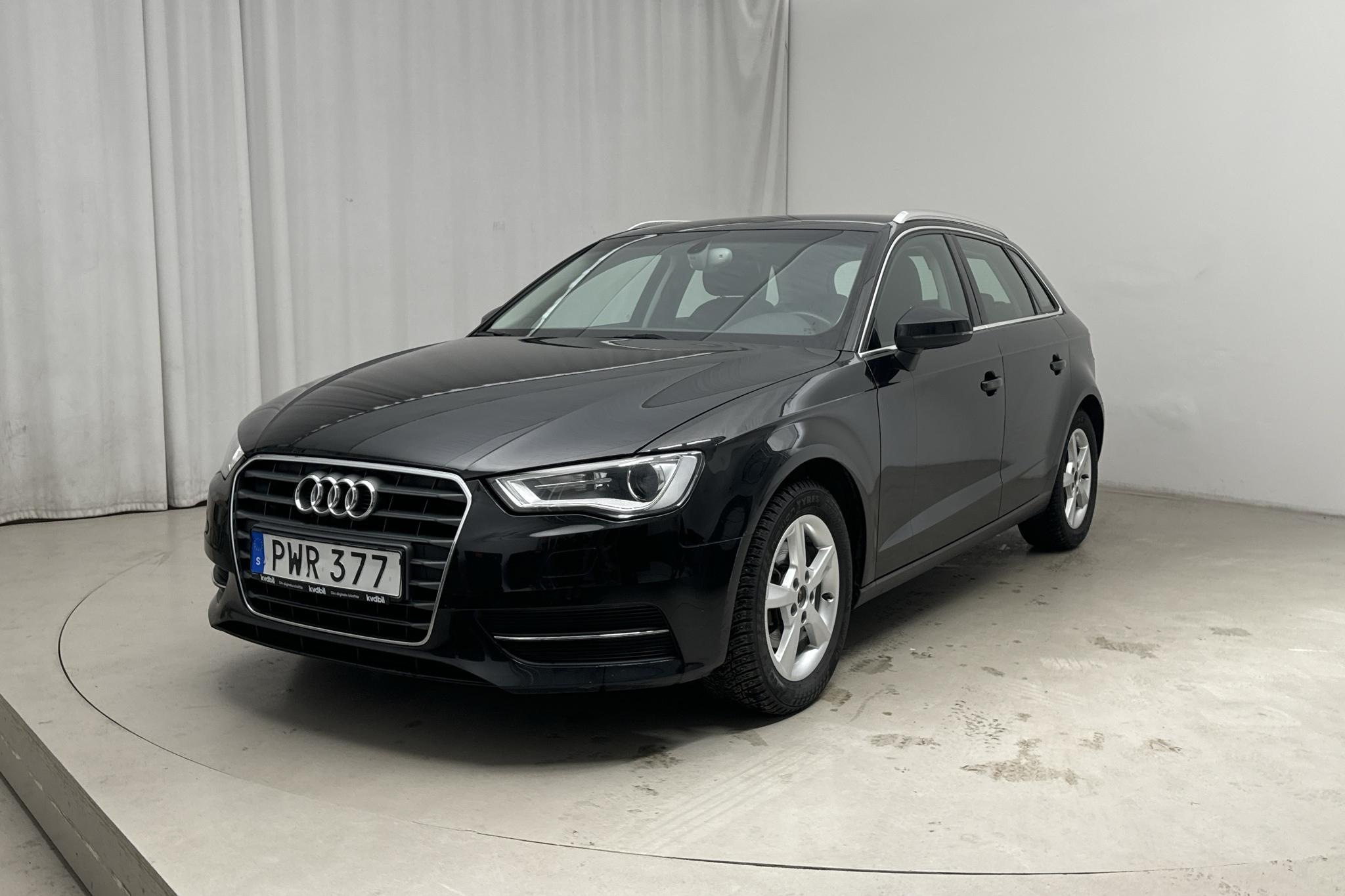 Audi A3 1.4 TFSI Sportback (125hk) - 11 786 mil - Automat - svart - 2015