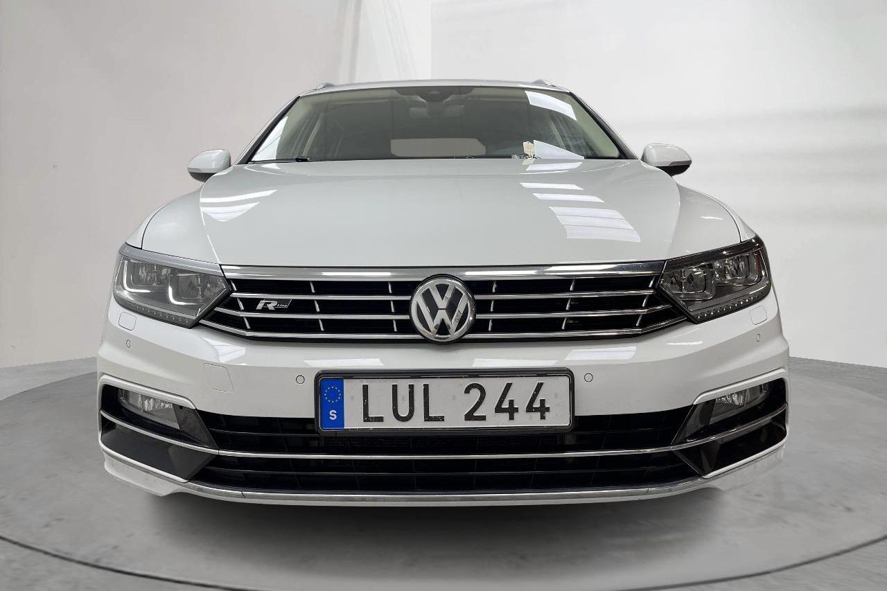 VW Passat 2.0 TDI Sportscombi 4MOTION (190hk) - 140 390 km - Automaatne - valge - 2017