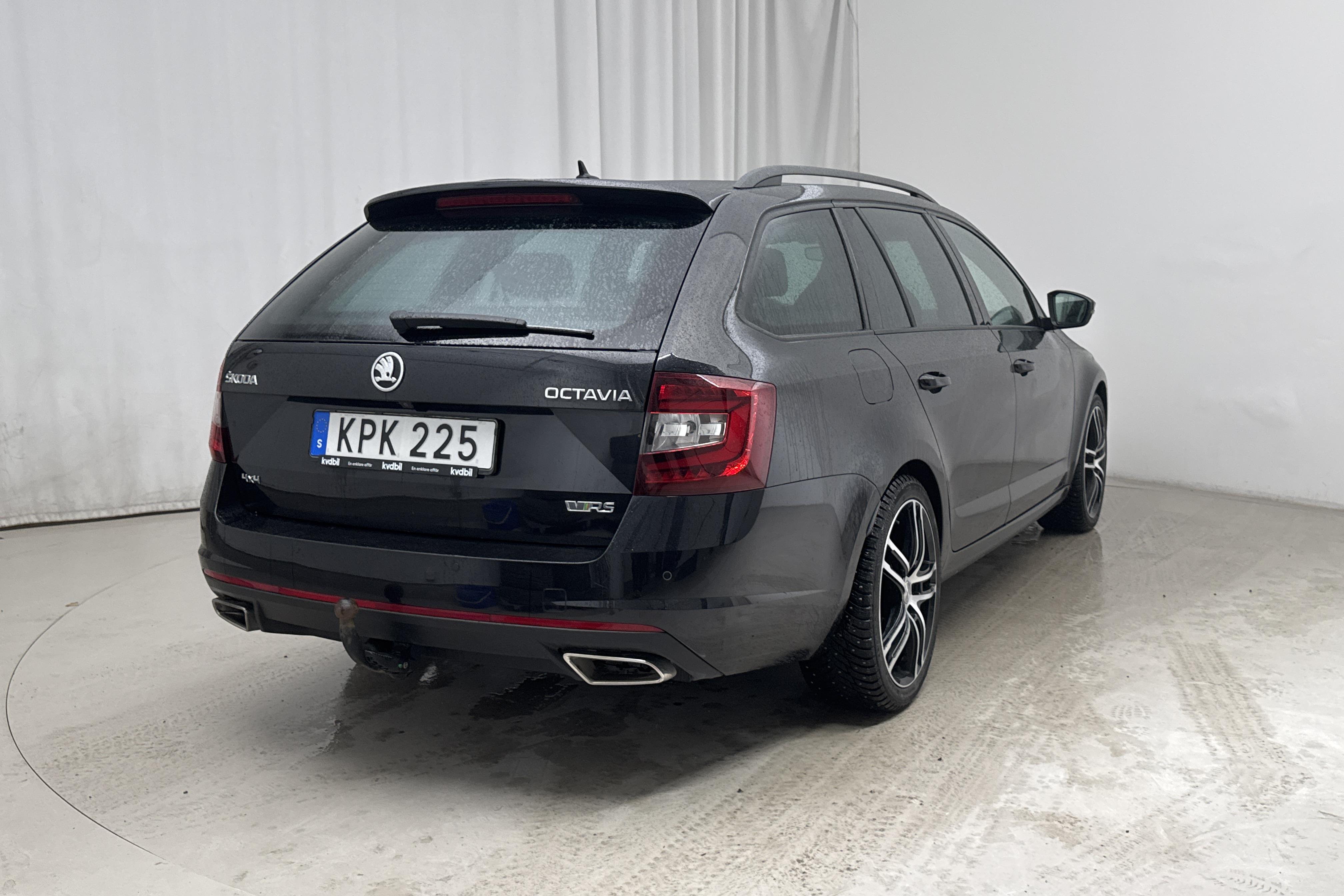 Skoda Octavia III 2.0 TDI RS Combi 4x4 (184hk) - 82 430 km - Automatyczna - czarny - 2019