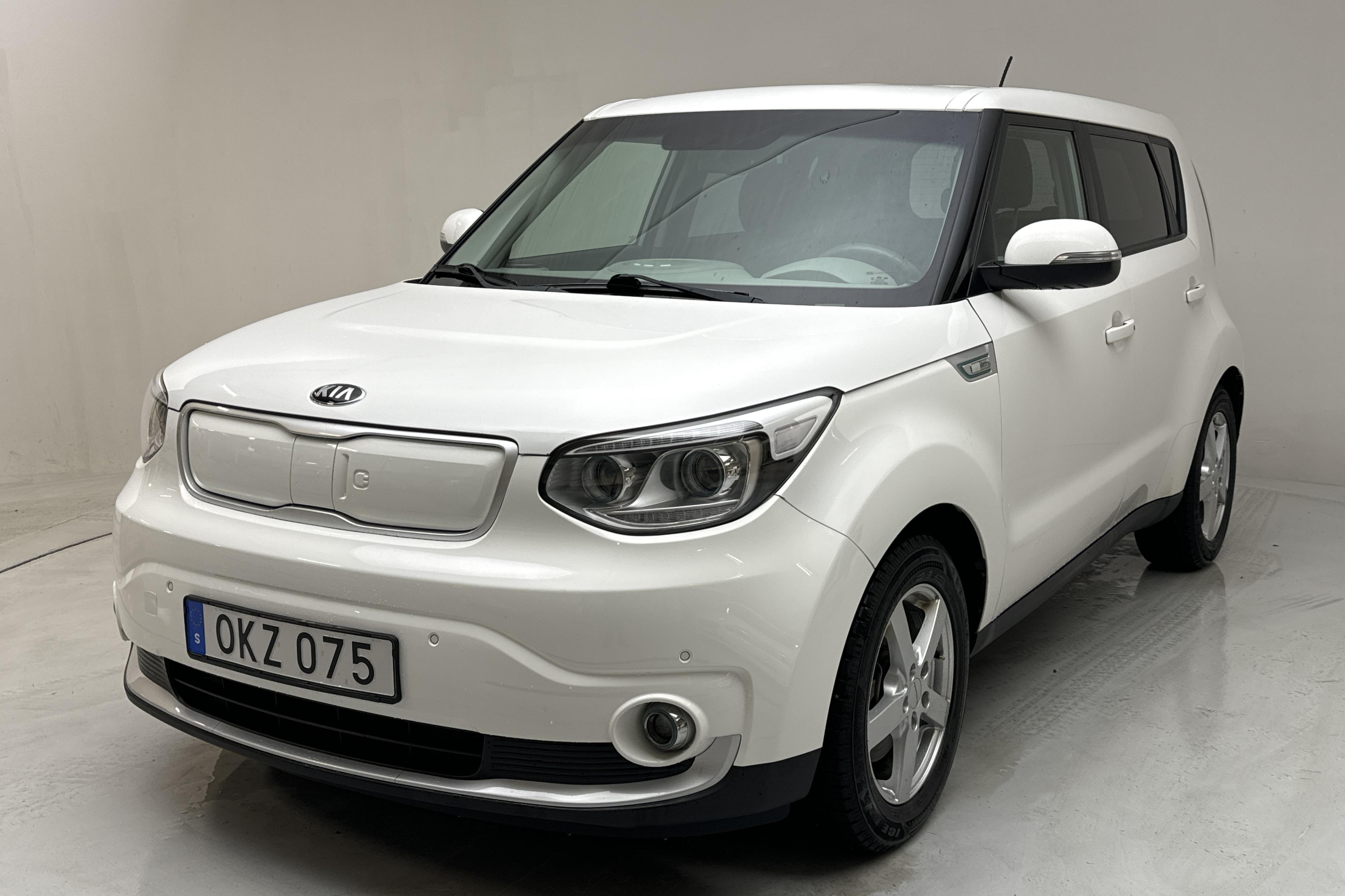 KIA Soul EV (110hk) - 108 730 km - Automatyczna - biały - 2017