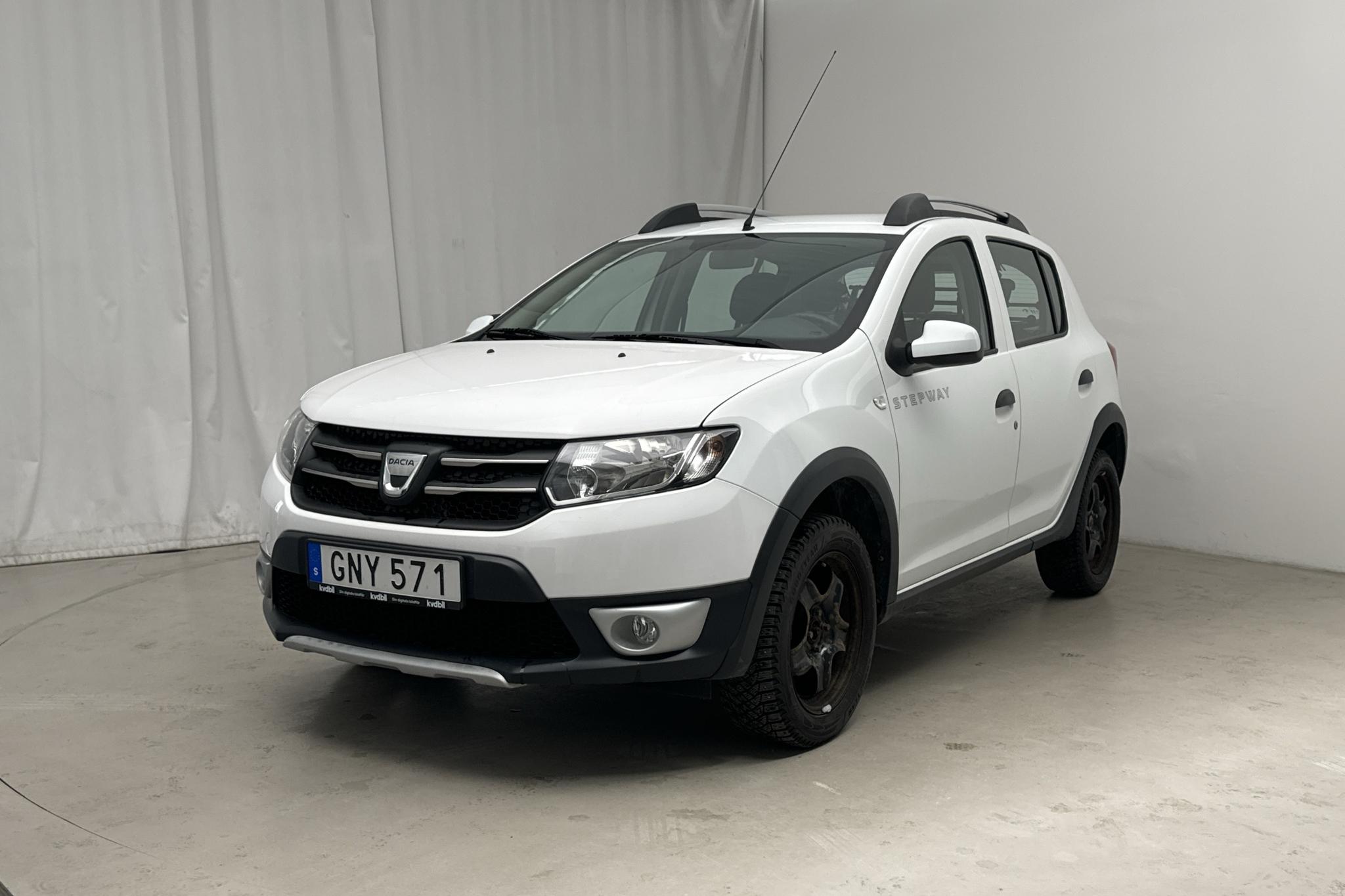 Dacia Sandero 0.9 TCe Stepway (90hk) - 86 460 km - Manualna - biały - 2015