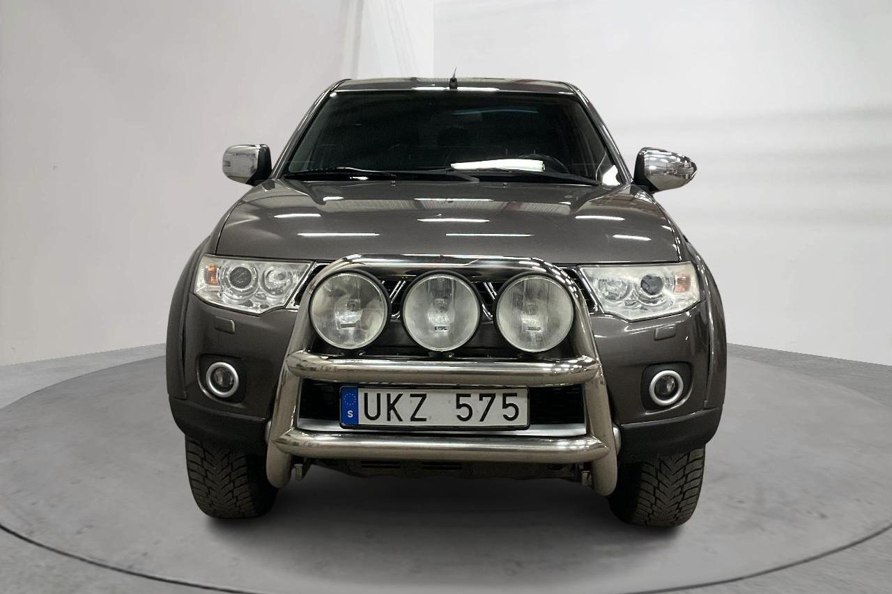 Mitsubishi L200 2.5 DI-D (178hk) - 27 070 mil - Manuell - brun - 2013