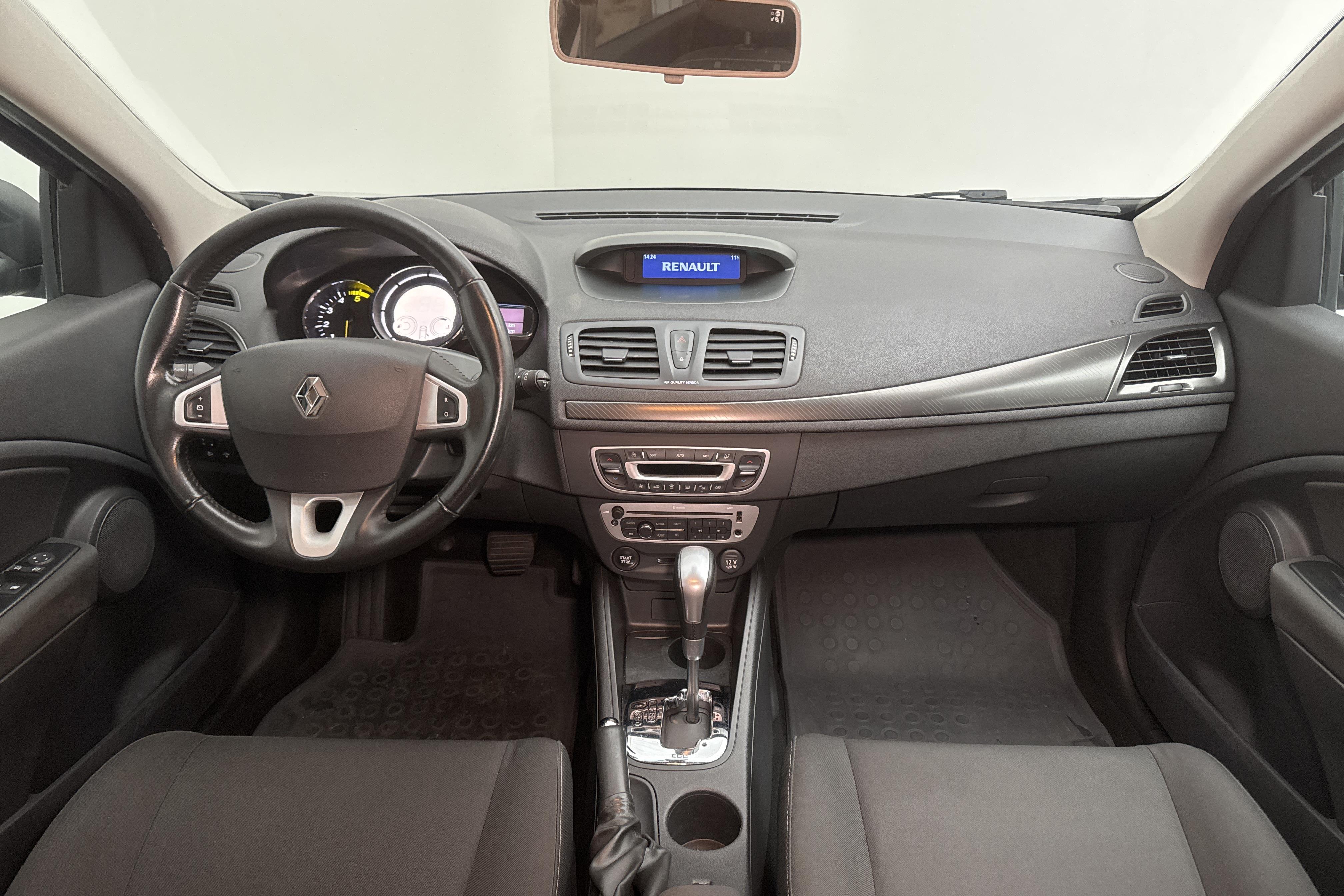 Renault Mégane Phas III 1.5 dCi Sports Tourer (110hk) - 290 910 km - Automatic - Dark Blue - 2013