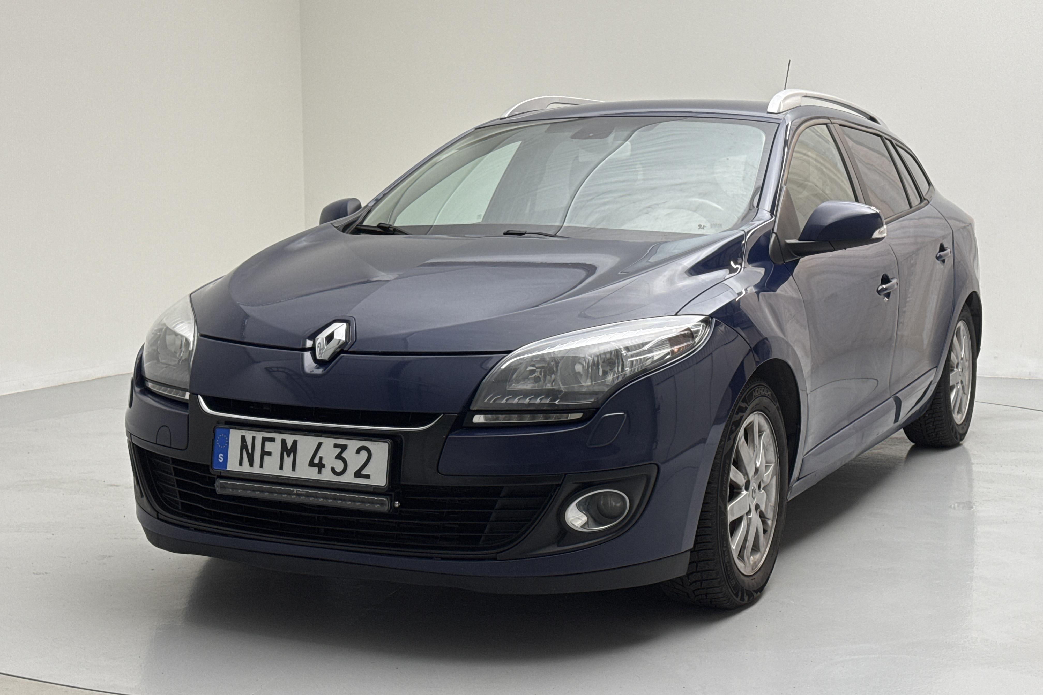 Renault Mégane Phas III 1.5 dCi Sports Tourer (110hk) - 290 910 km - Automatic - Dark Blue - 2013