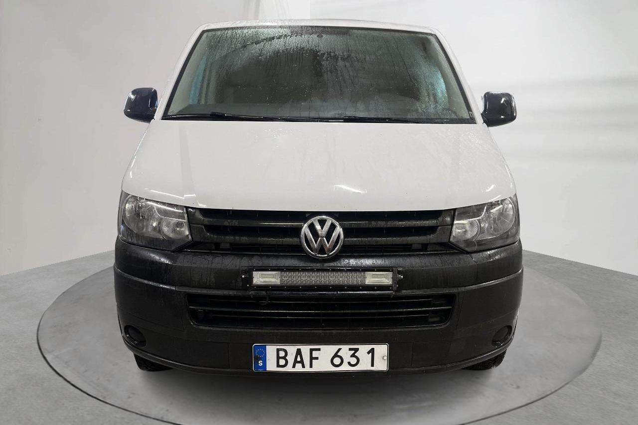 VW Transporter T5 2.0 TDI 4MOTION (140hk) - 9 830 mil - Manuell - vit - 2015