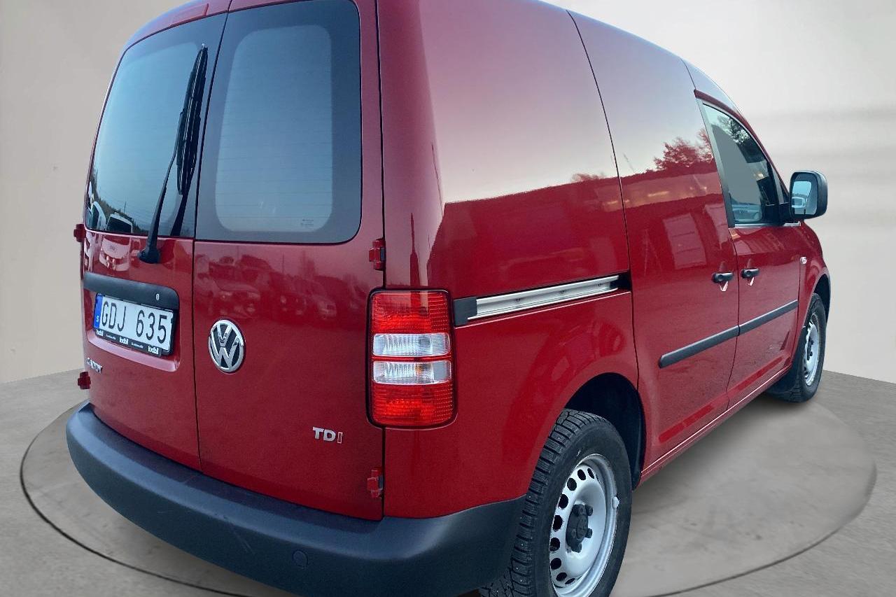 VW Caddy 1.6 TDI Skåp (102hk) - 142 840 km - Käsitsi - punane - 2013