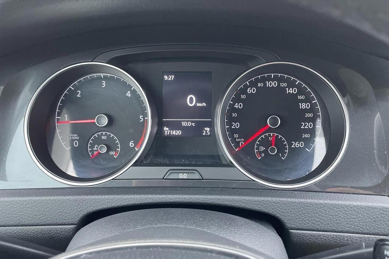 VW Golf VII 2.0 TDI 5dr 4MOTION (150hk) - 171 420 km - Käsitsi - punane - 2018