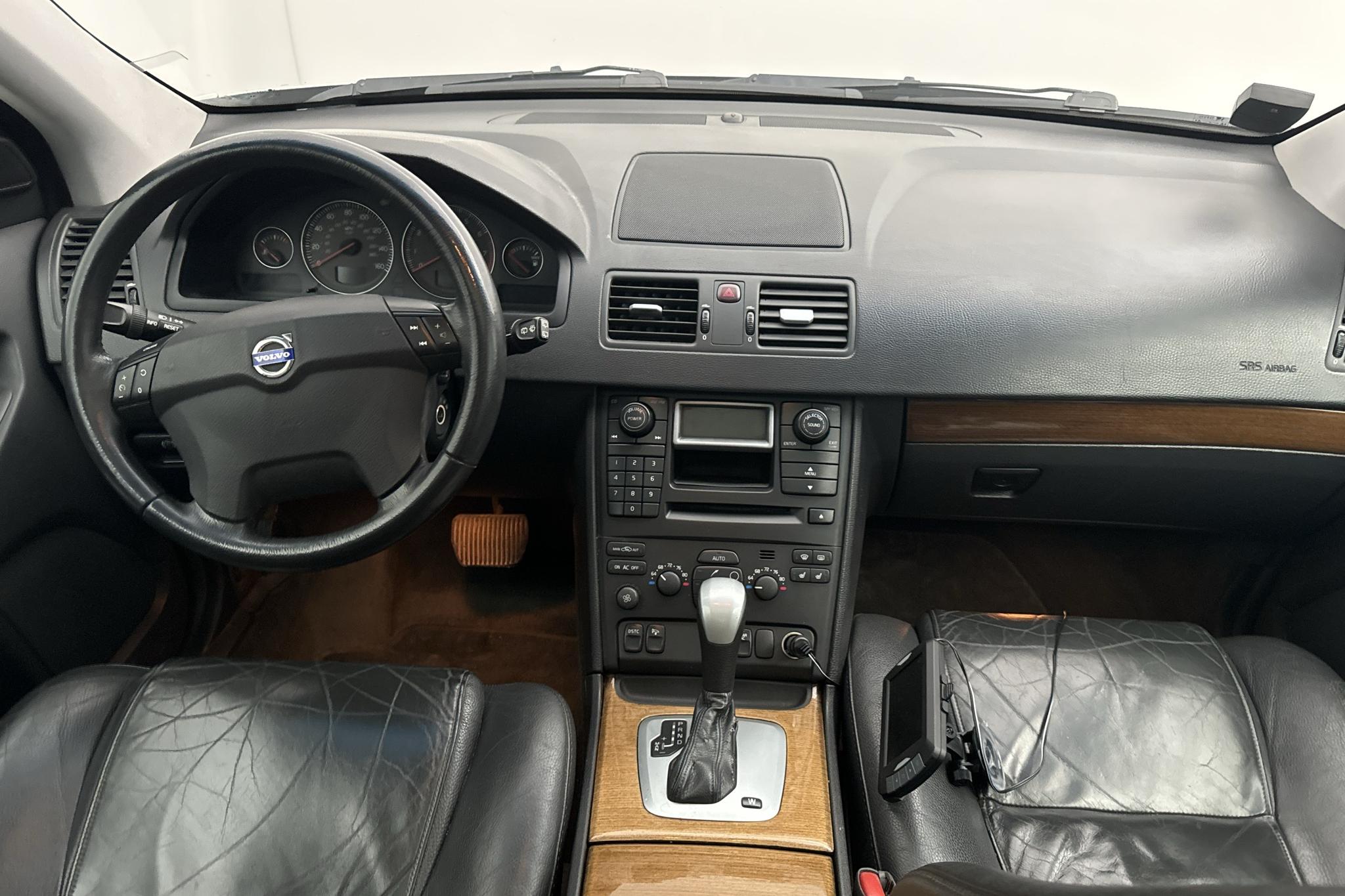 Volvo XC90 T6 (272hk) - 166 630 km - Automatyczna - srebro - 2004