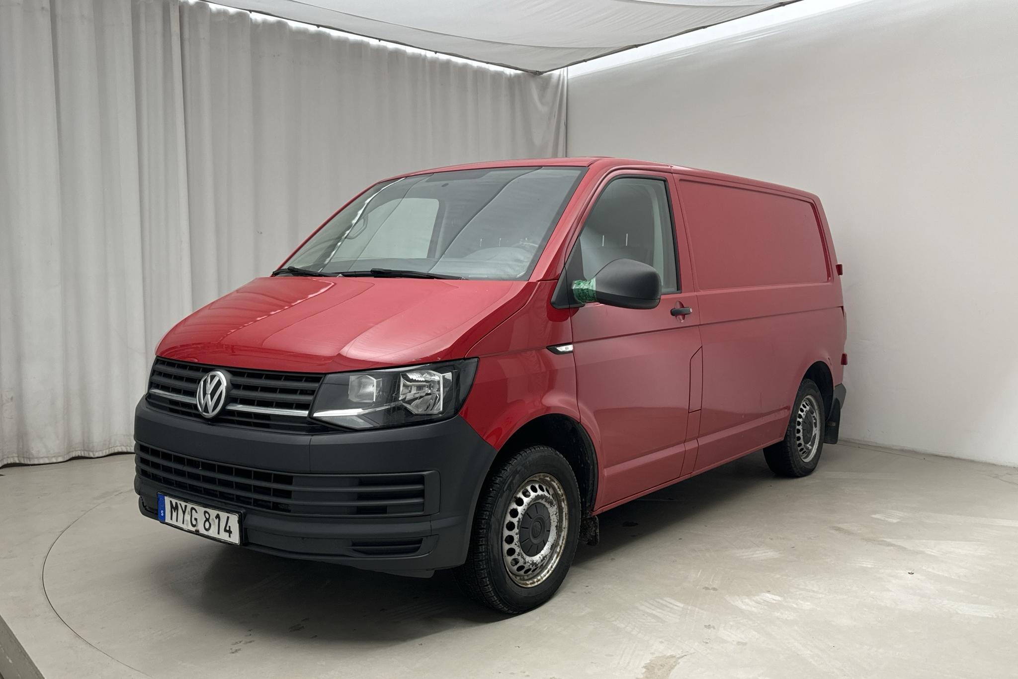 VW Transporter T6 2.0 TDI BMT Skåp (102hk) - 142 130 km - Manuaalinen - punainen - 2016