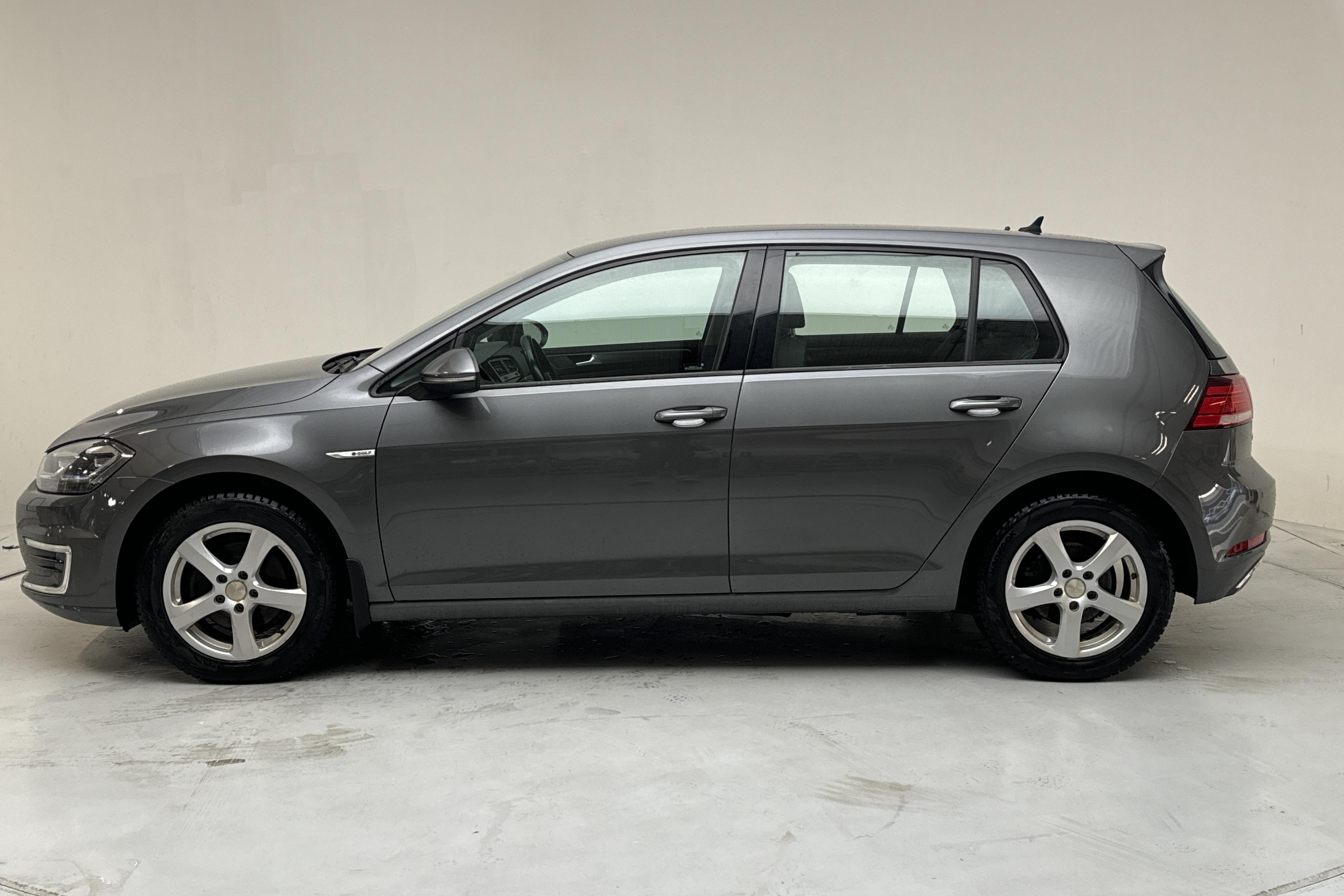 VW e-Golf VII 5dr (136hk) - 11 962 mil - Automat - Dark Grey - 2019