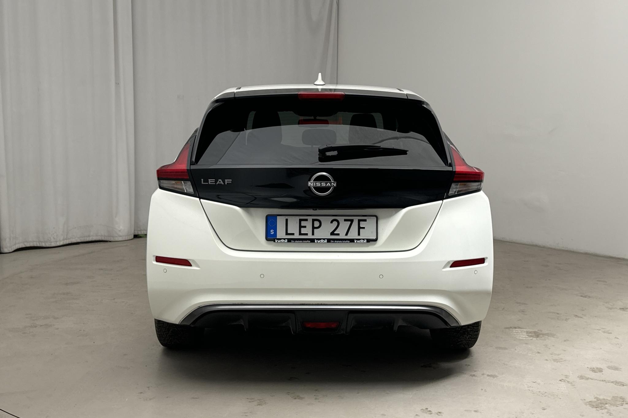 Nissan LEAF 5dr 39 kWh (150hk) - 50 760 km - Automatyczna - biały - 2022