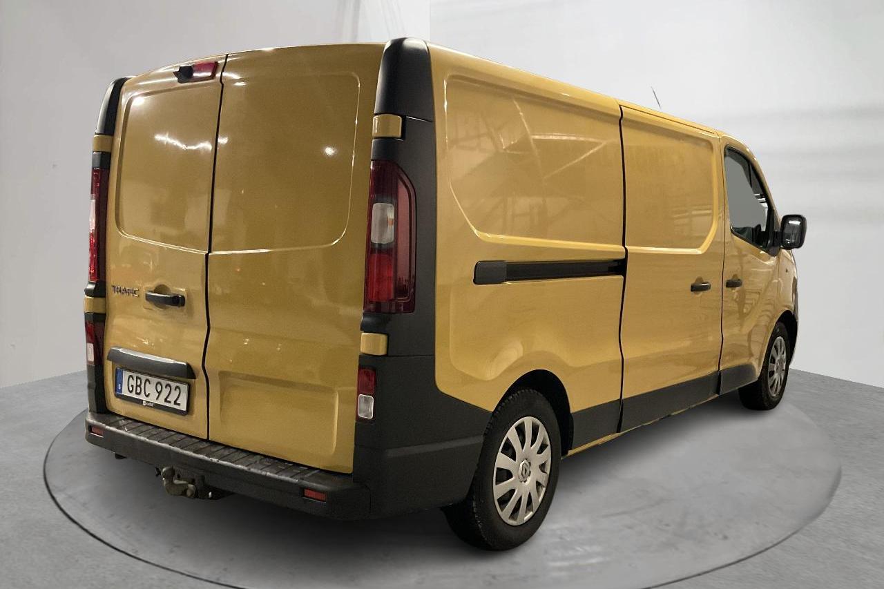 Renault Trafic 1.6 dCi Skåp (120hk) - 175 570 km - Manualna - żółty - 2015