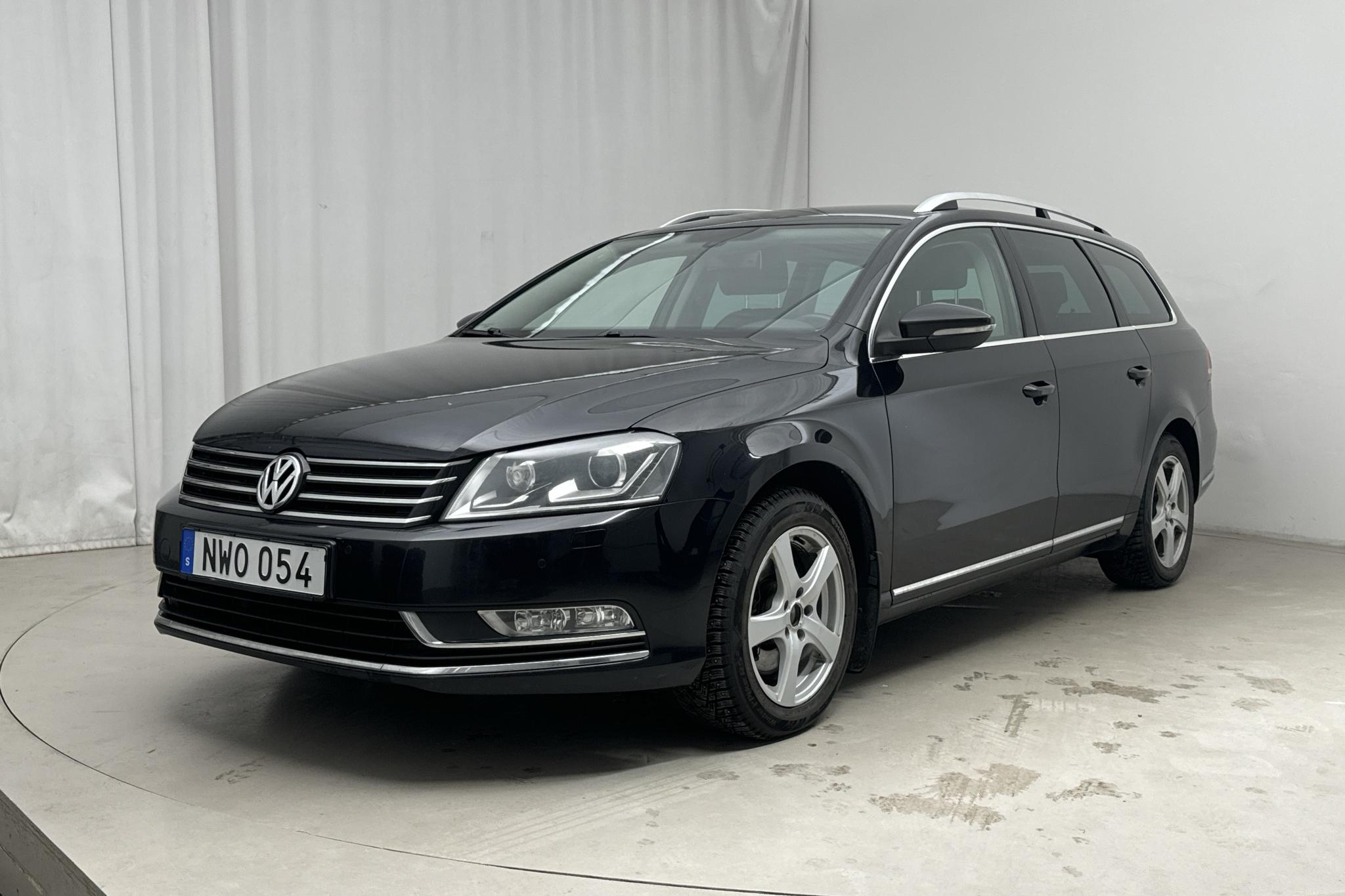 VW Passat 1.4 TSI EcoFuel Variant (150hk) - 158 570 km - Automatic - black - 2014