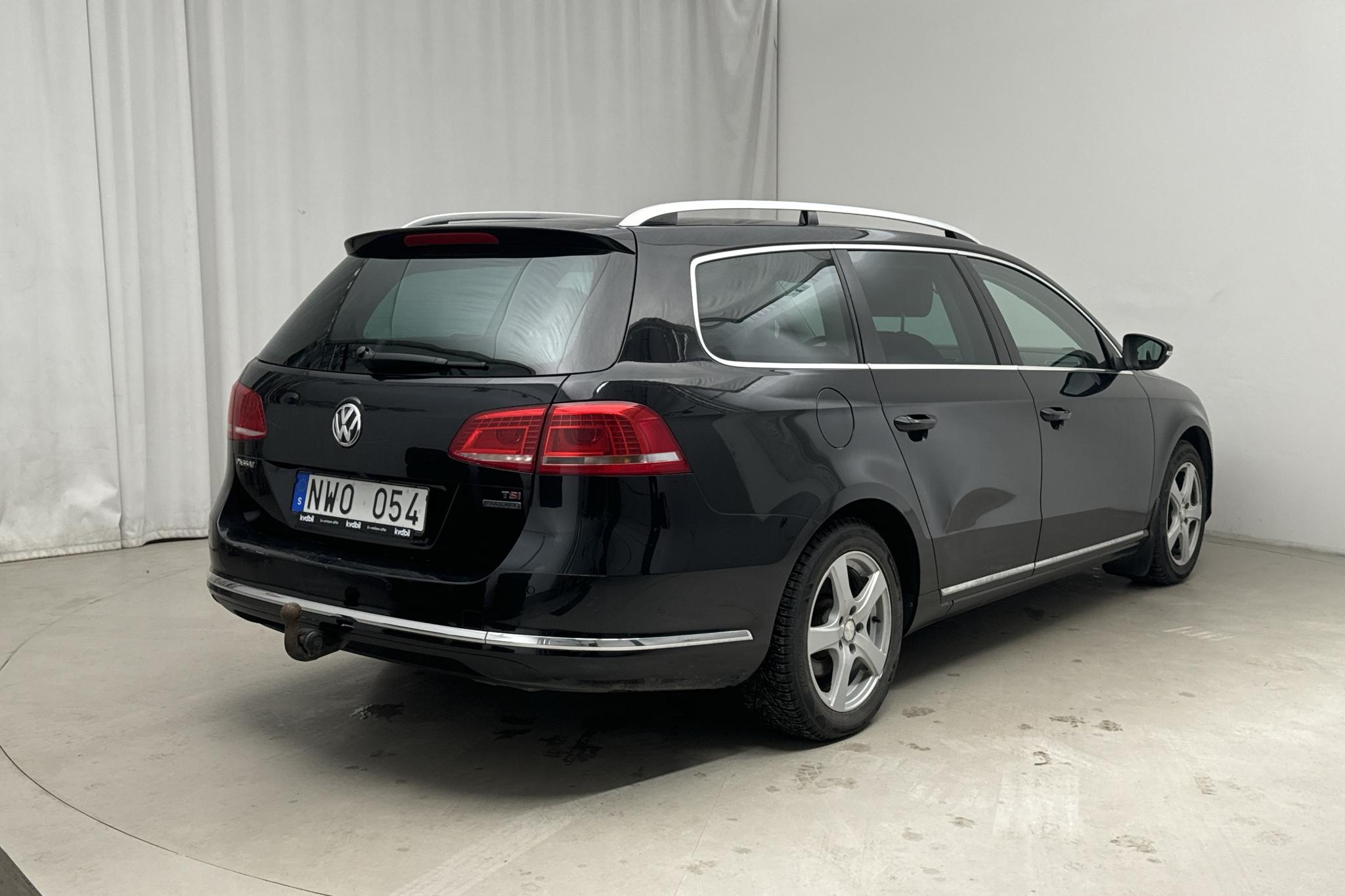 VW Passat 1.4 TSI EcoFuel Variant (150hk) - 158 570 km - Automatic - black - 2014