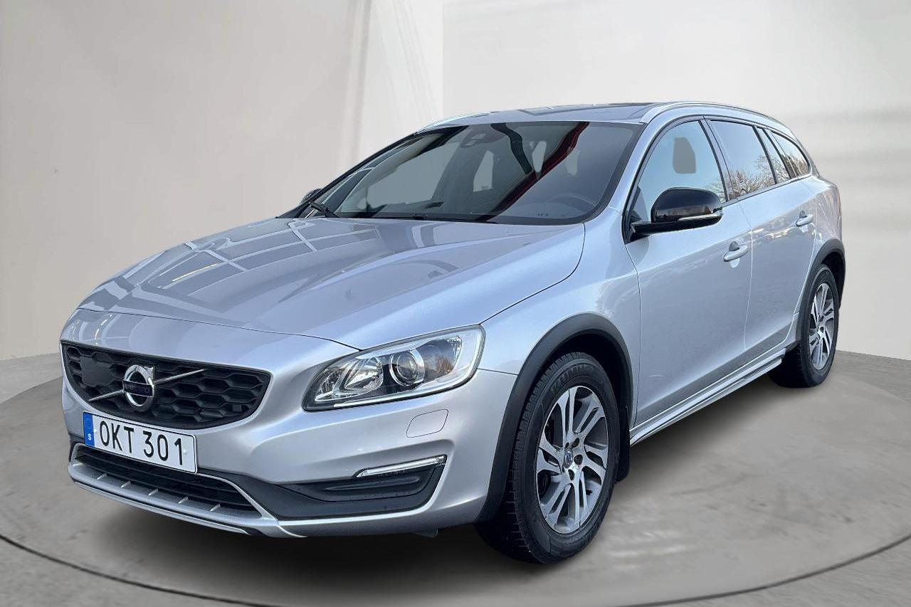 Volvo V60 D4 Cross Country AWD (190hk) - 154 710 km - Automaatne - hõbe - 2017